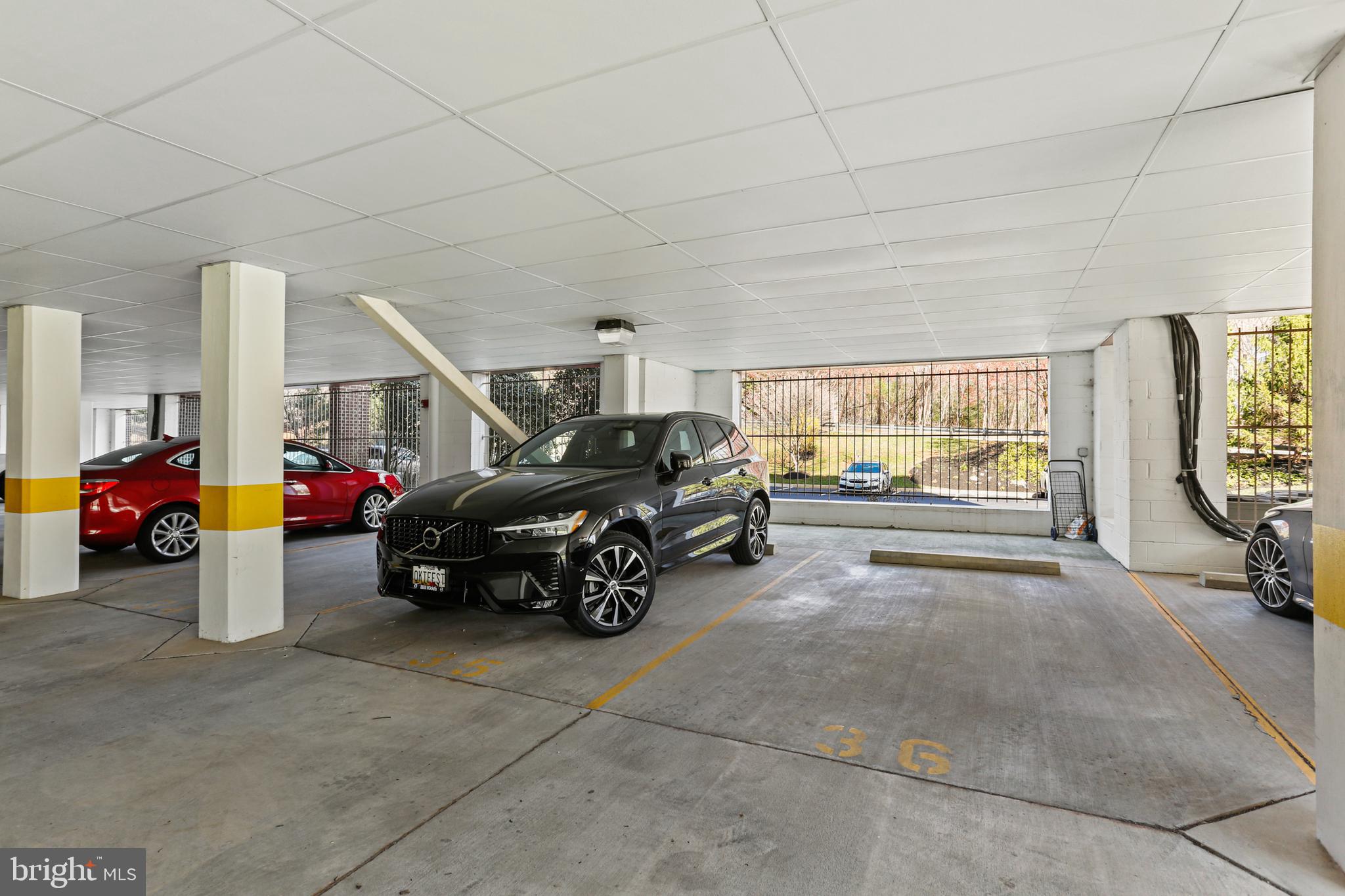 ROUNDWOOD RIDGE - Residential