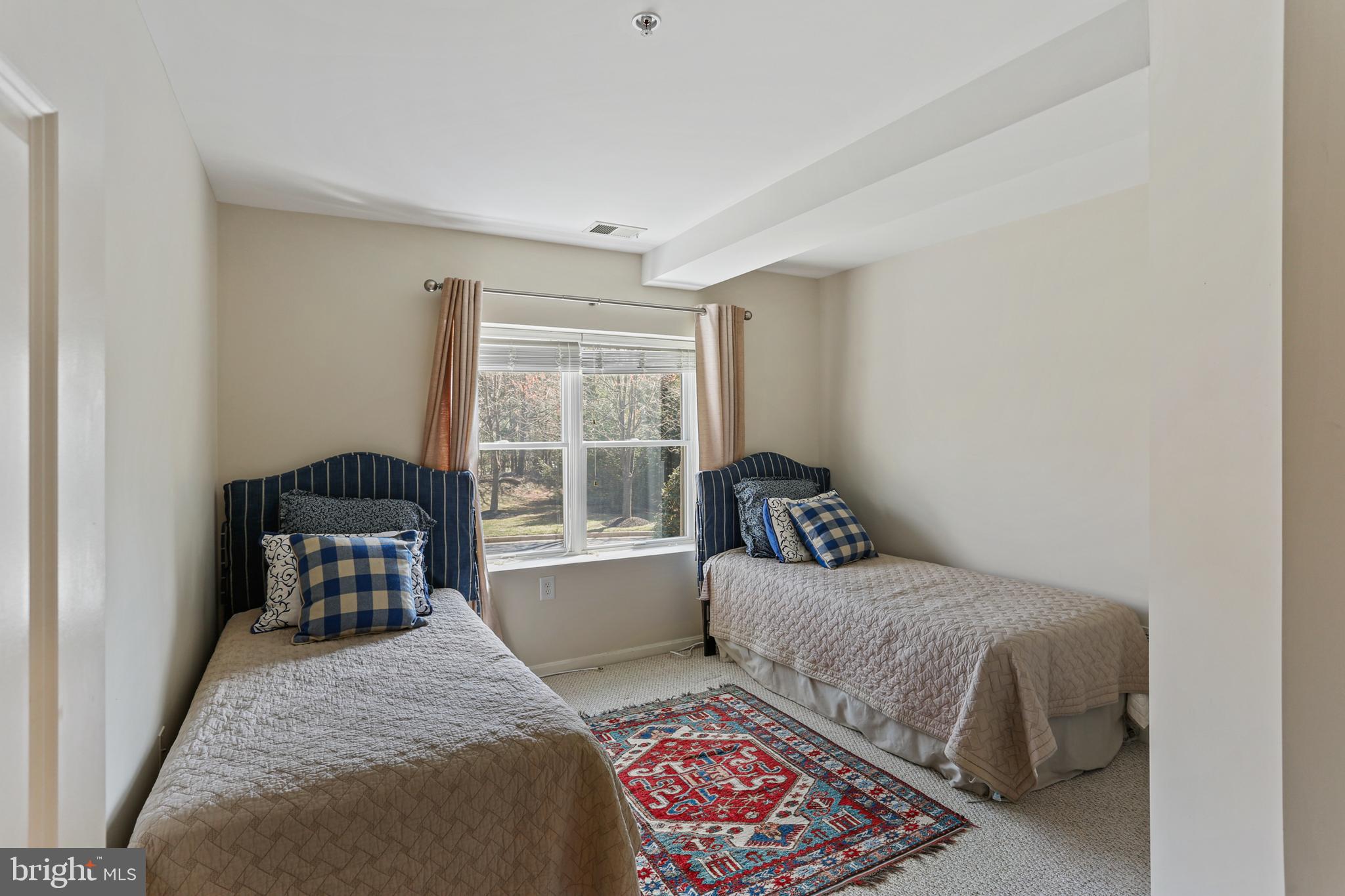 ROUNDWOOD RIDGE - Residential