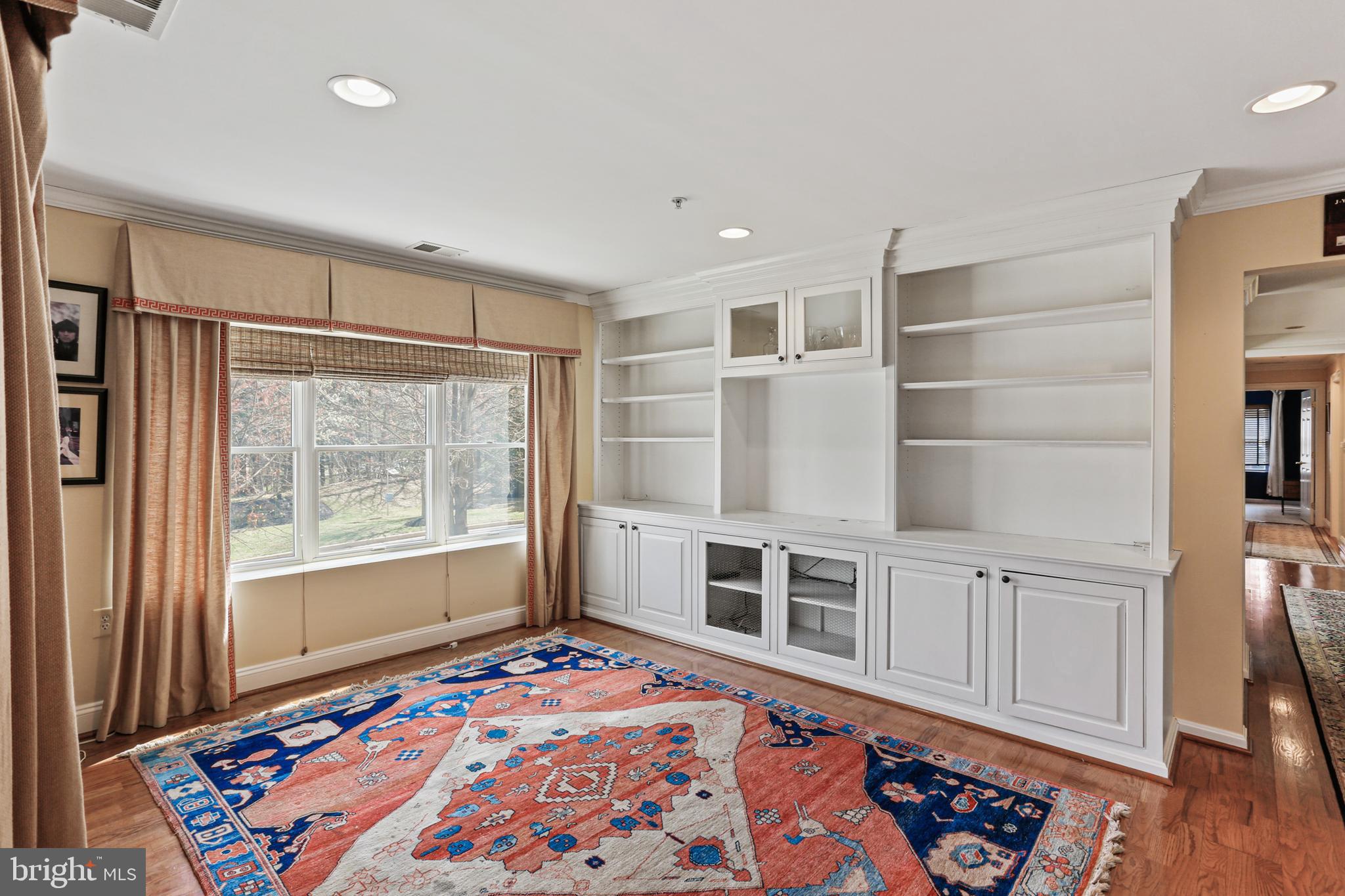 ROUNDWOOD RIDGE - Residential