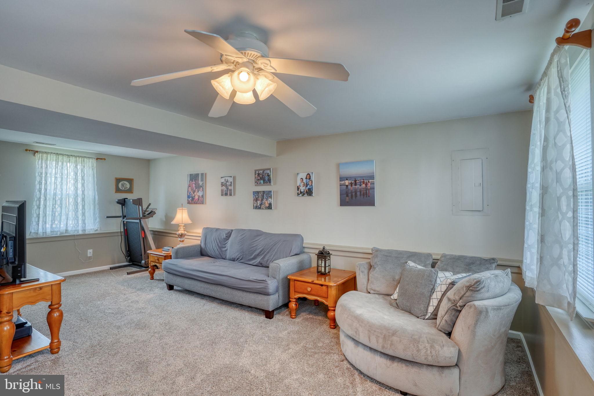 CHANDELEUR WOODS - Residential