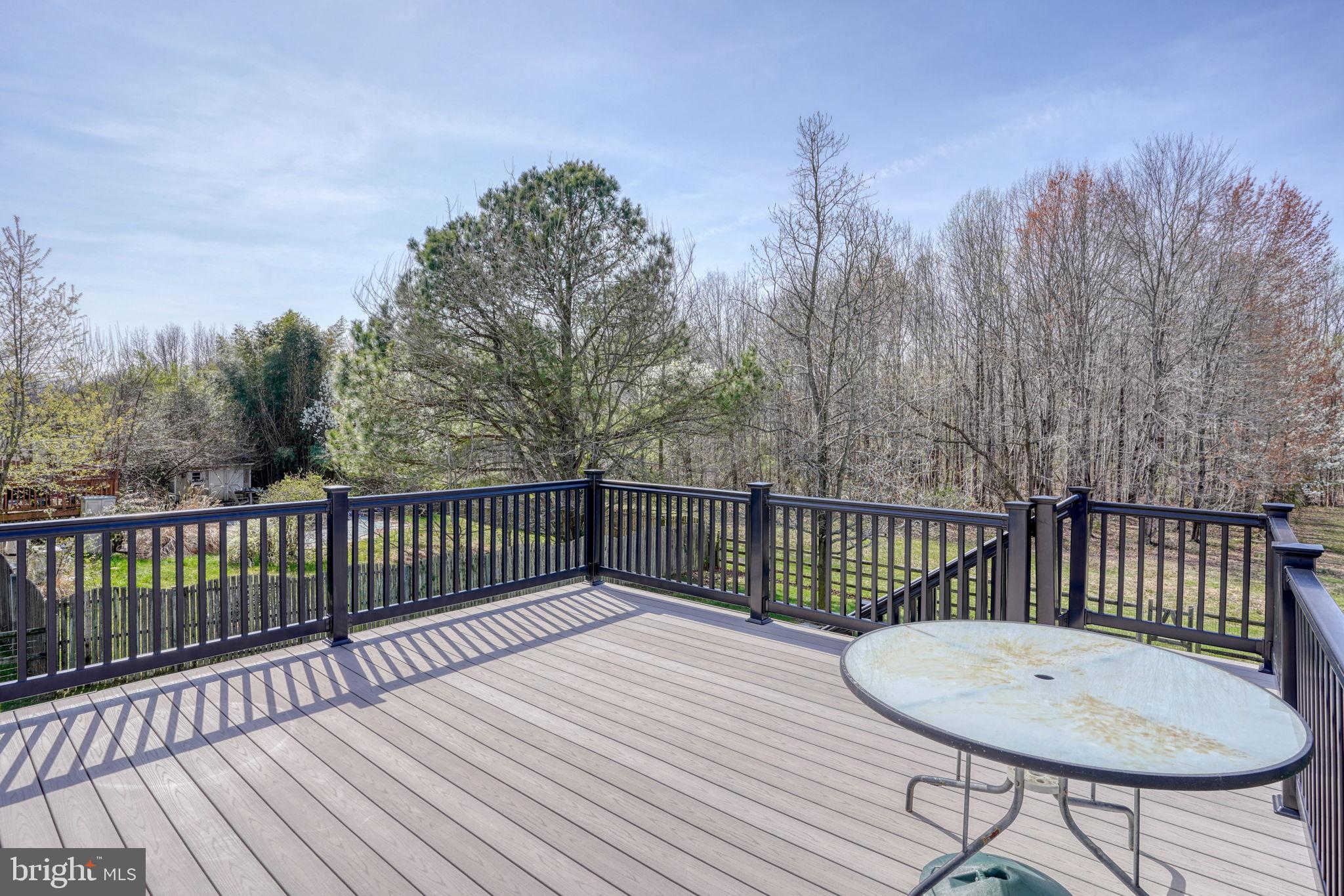 CHANDELEUR WOODS - Residential