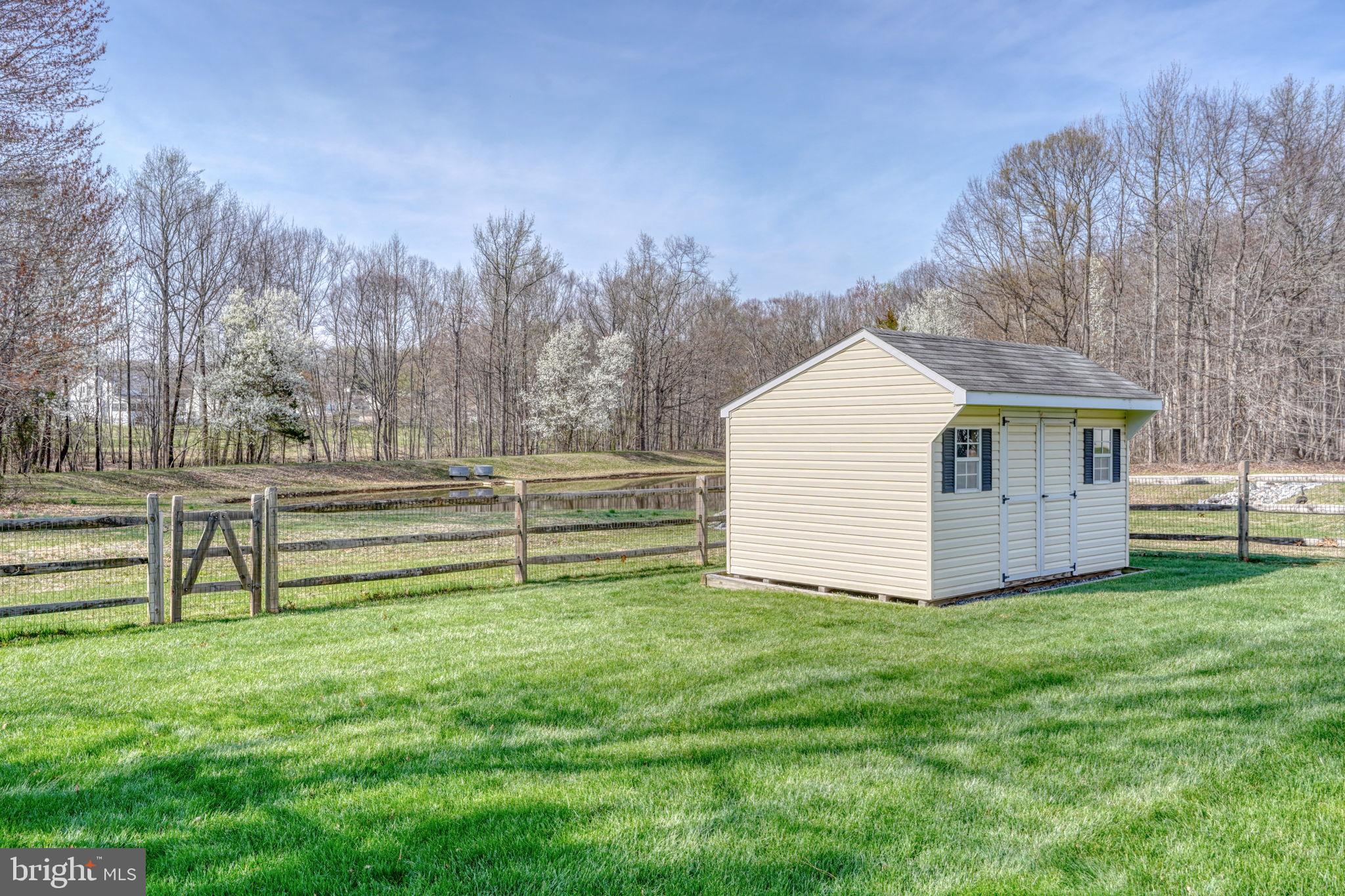 CHANDELEUR WOODS - Residential