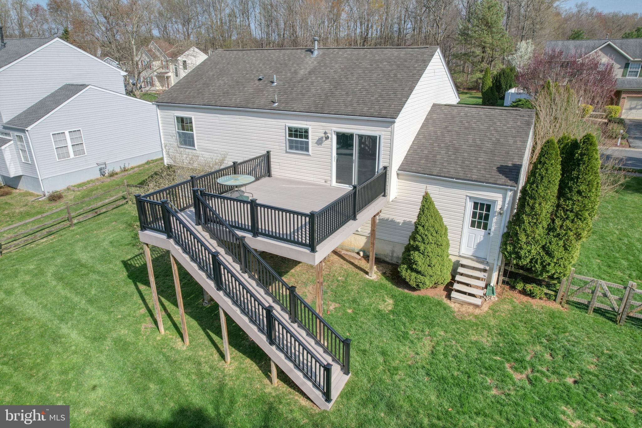 CHANDELEUR WOODS - Residential