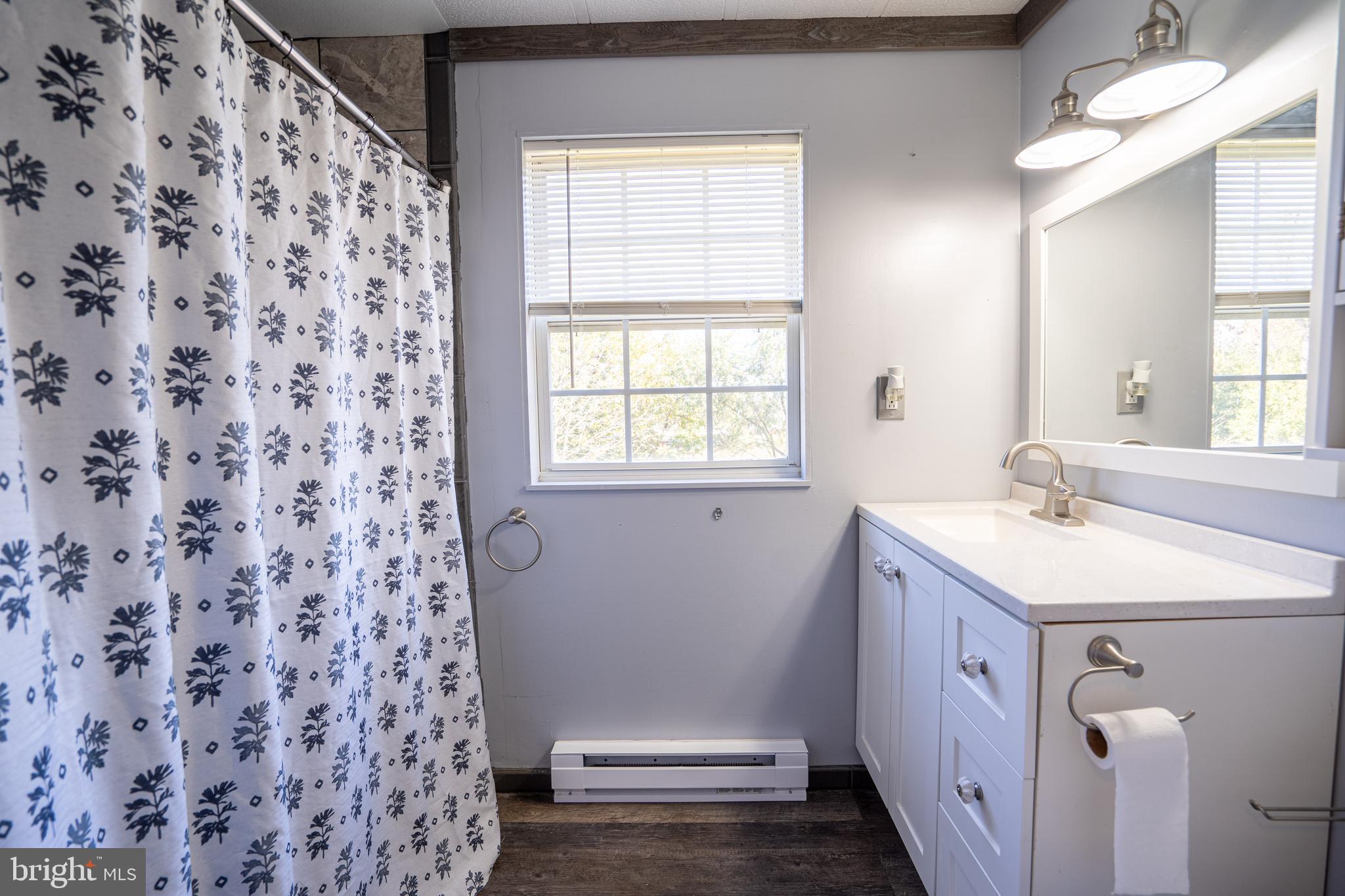 ORCHARD HILLS - Residential