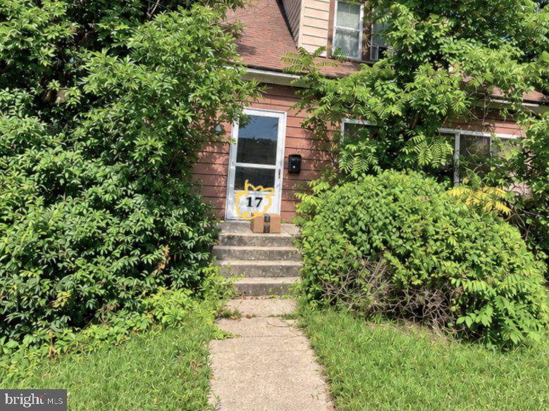 17 WHITELAND AVENUE