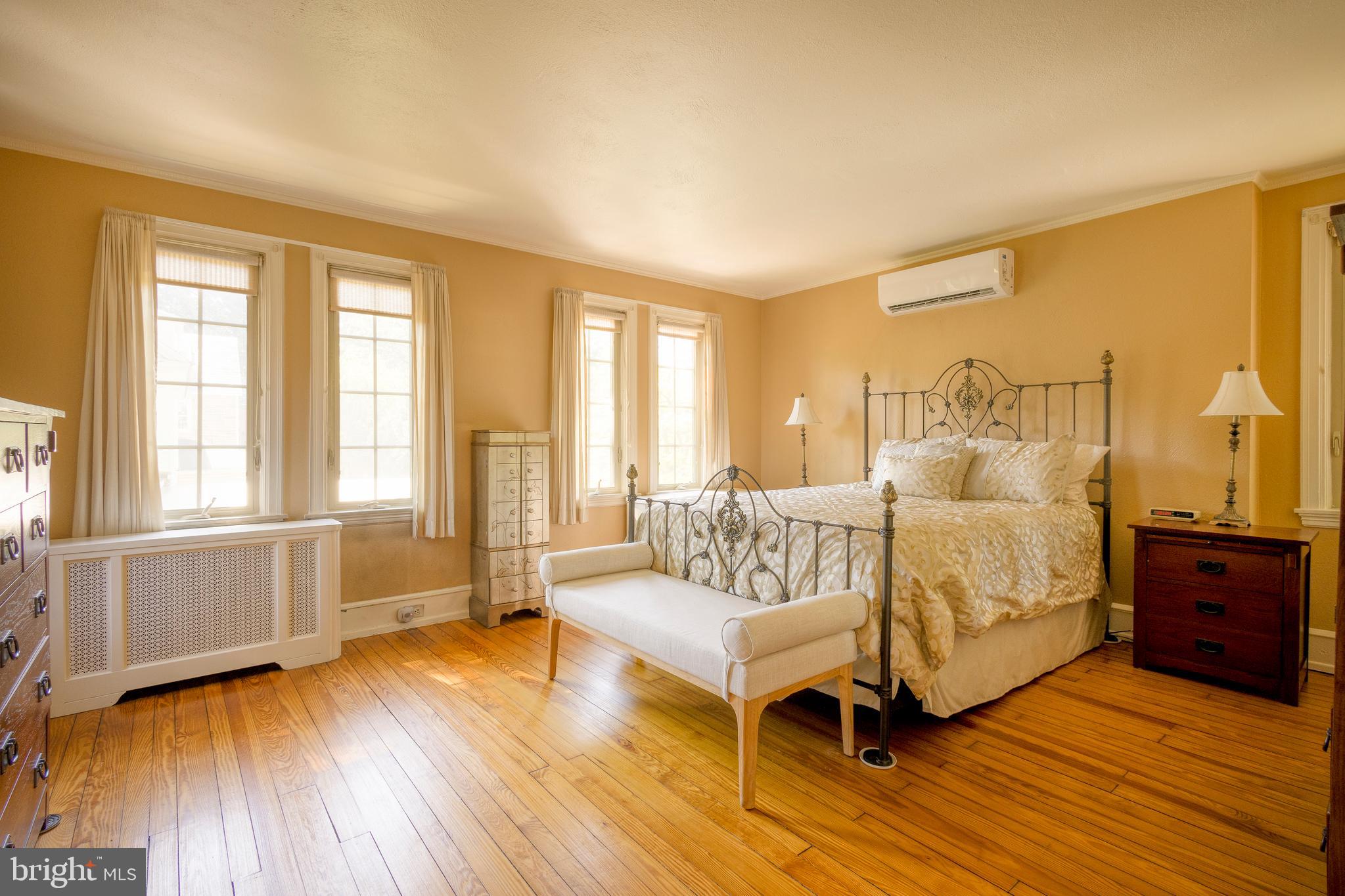 ELKINS PARK - Residential
