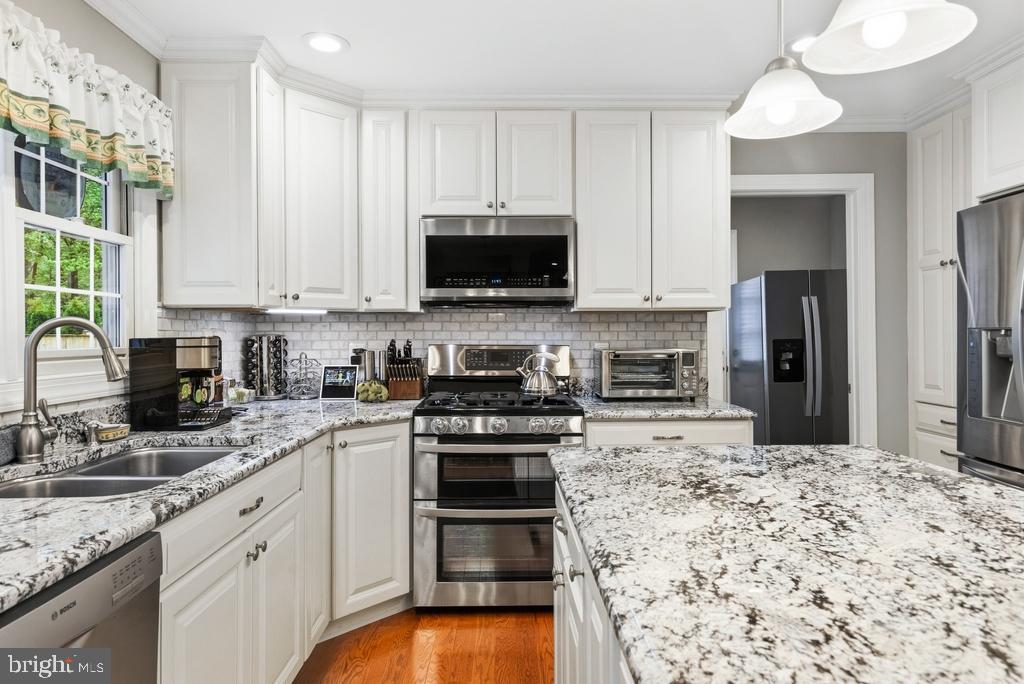HADLEY FARMS - Residential