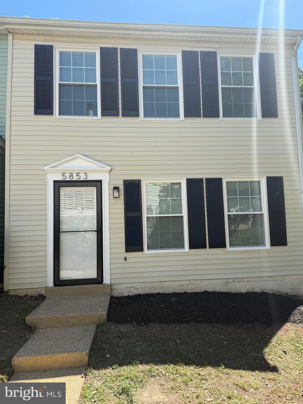 5853 SUITLAND ROAD