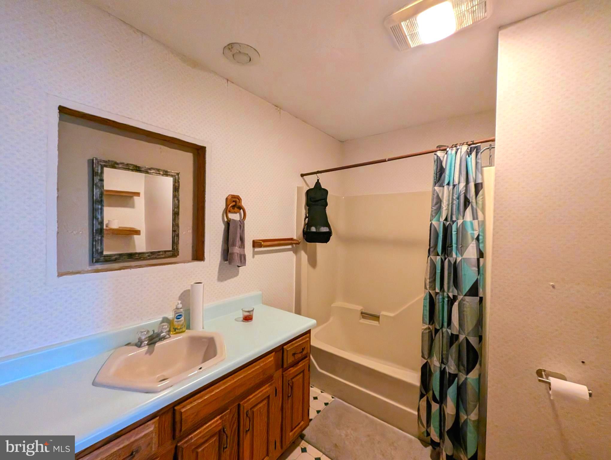 NONE, RURAL - Residential