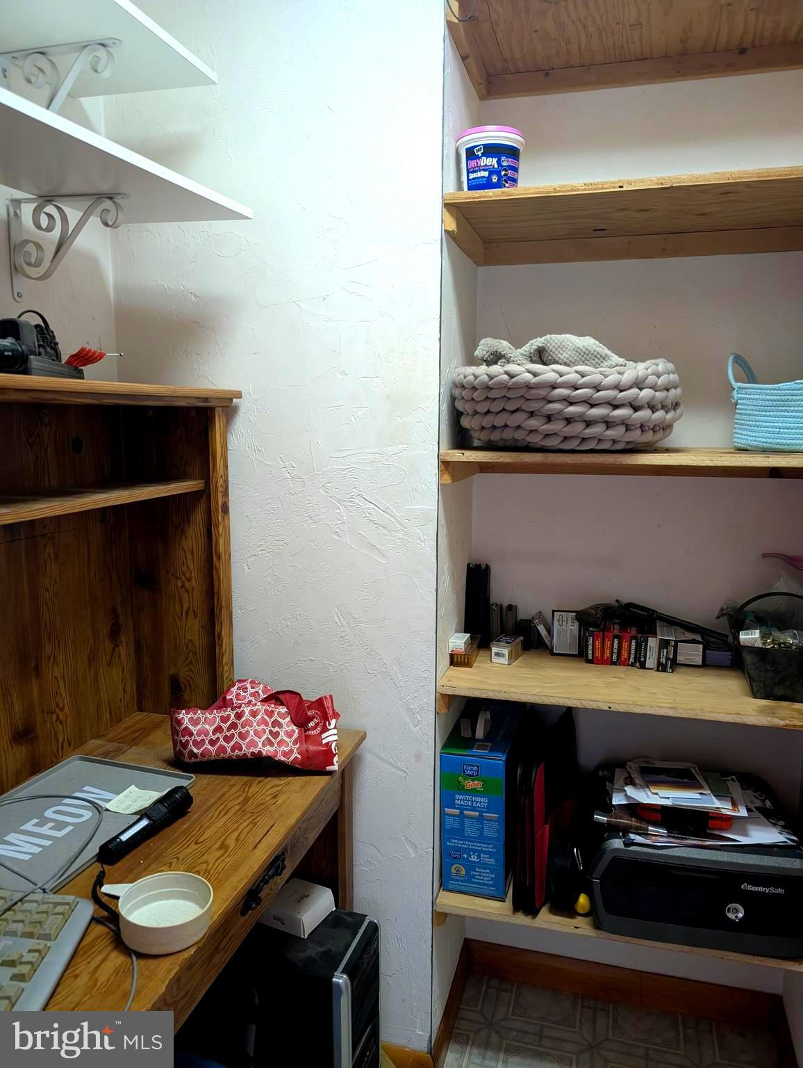 NONE, RURAL - Residential