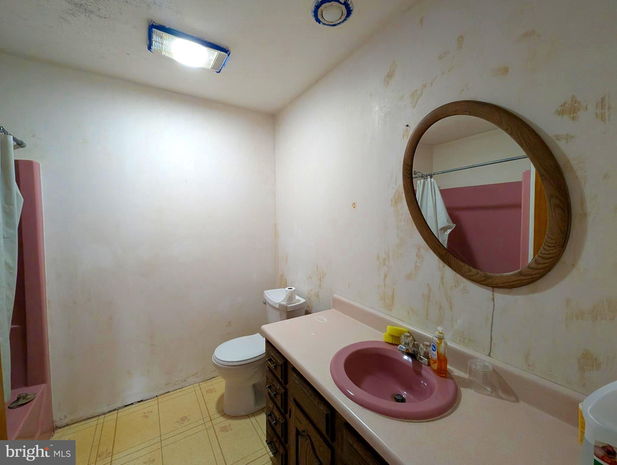 NONE, RURAL - Residential