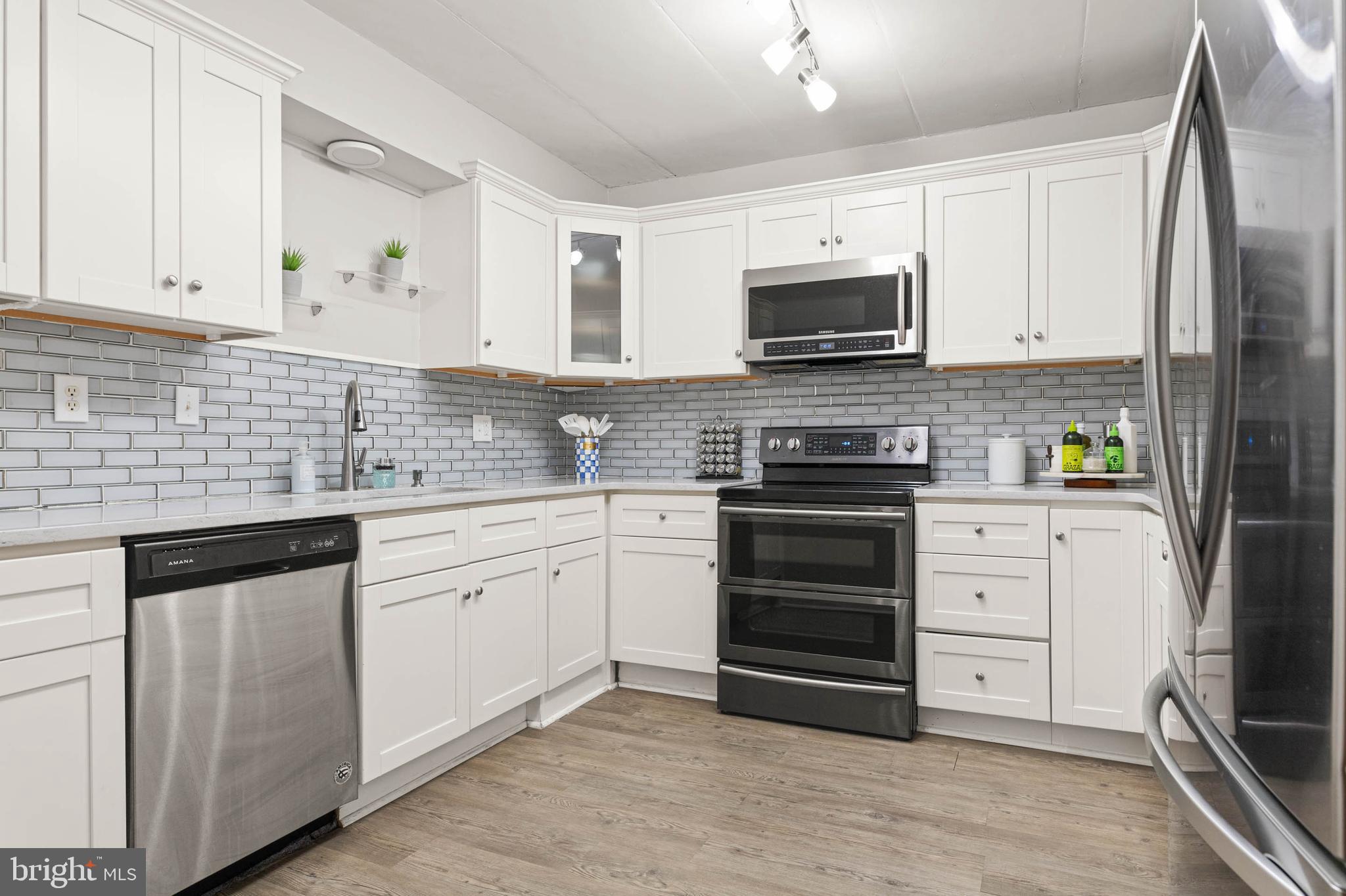 400 GLENDALE ROAD D44