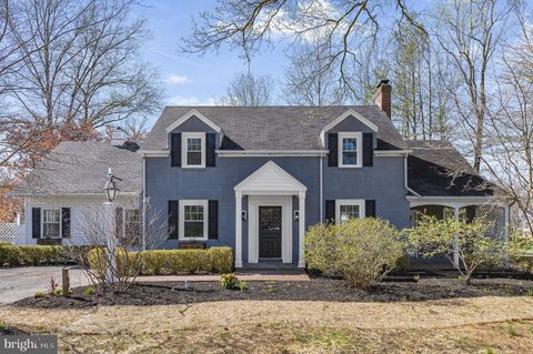 1014 LANSDALE AVENUE LANSDALE PA 19446