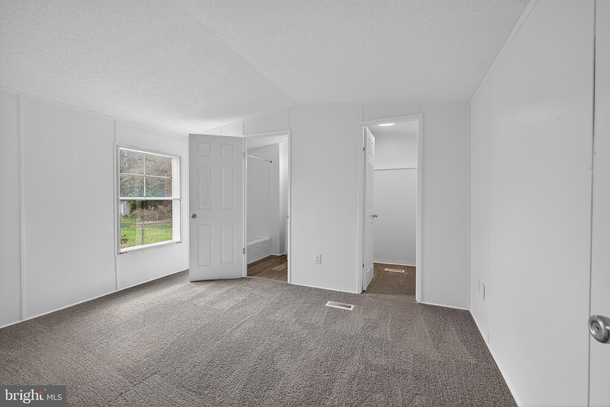 VILLAGE BROOK - Residential