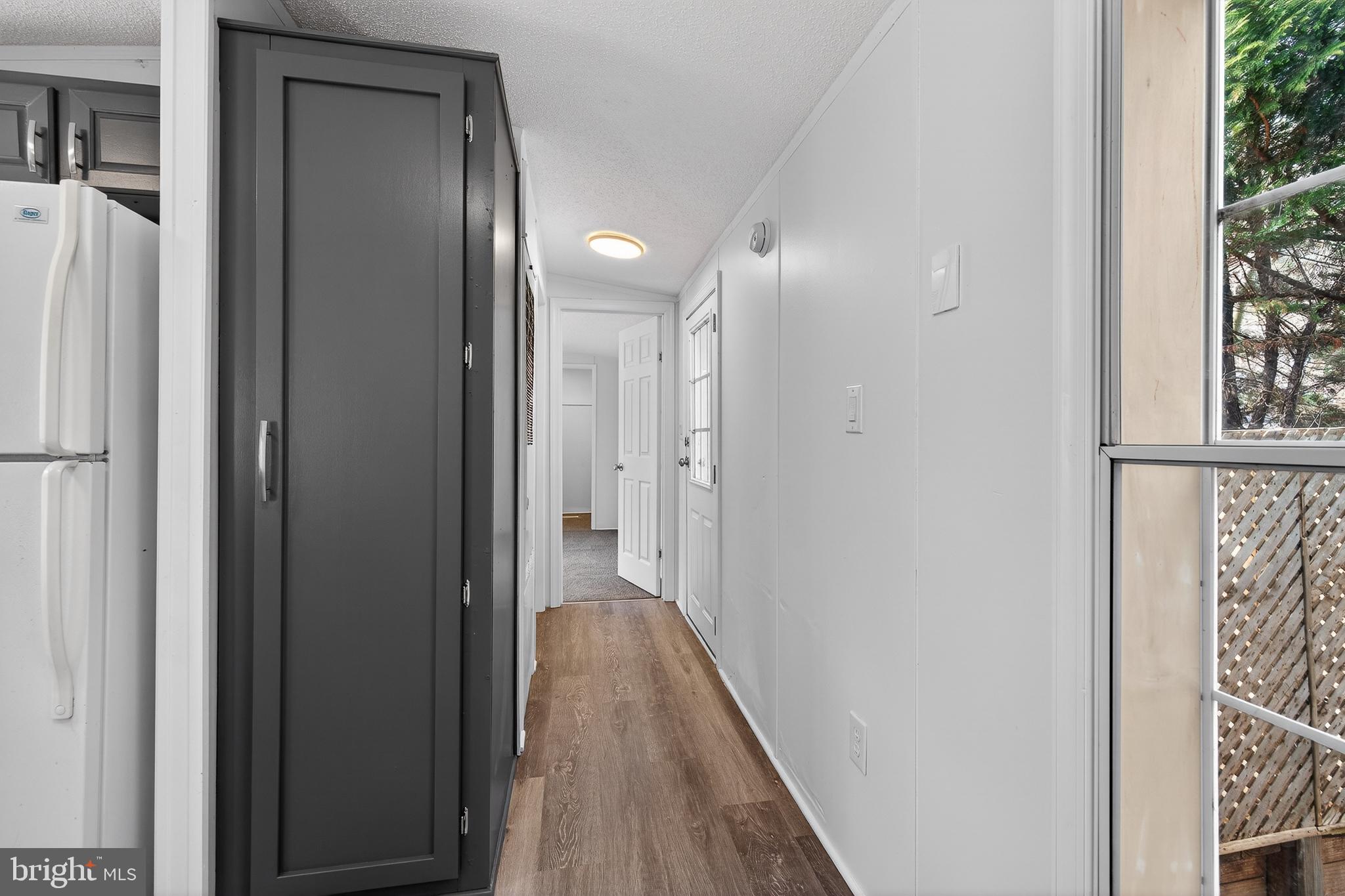 VILLAGE BROOK - Residential