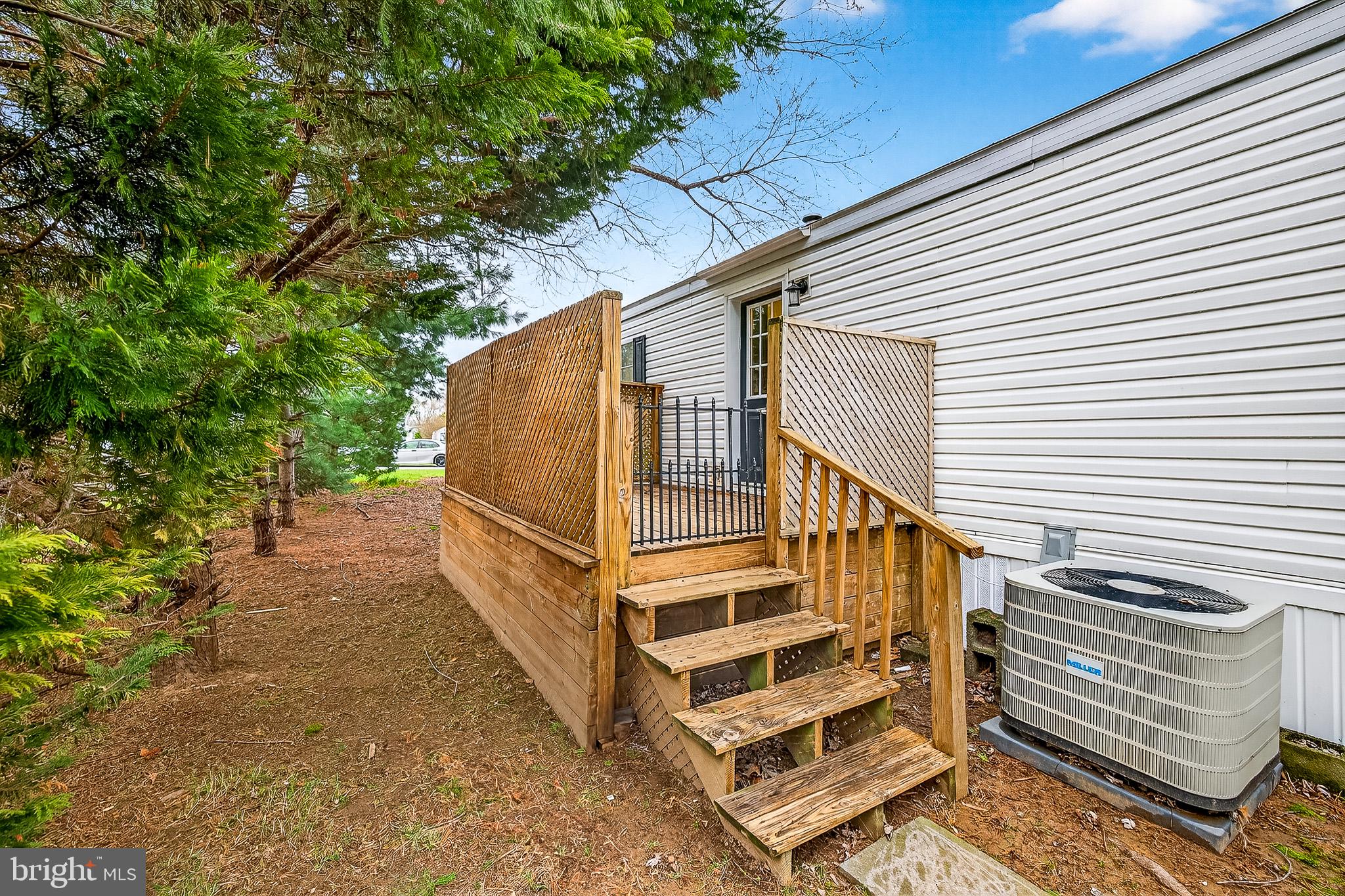 VILLAGE BROOK - Residential