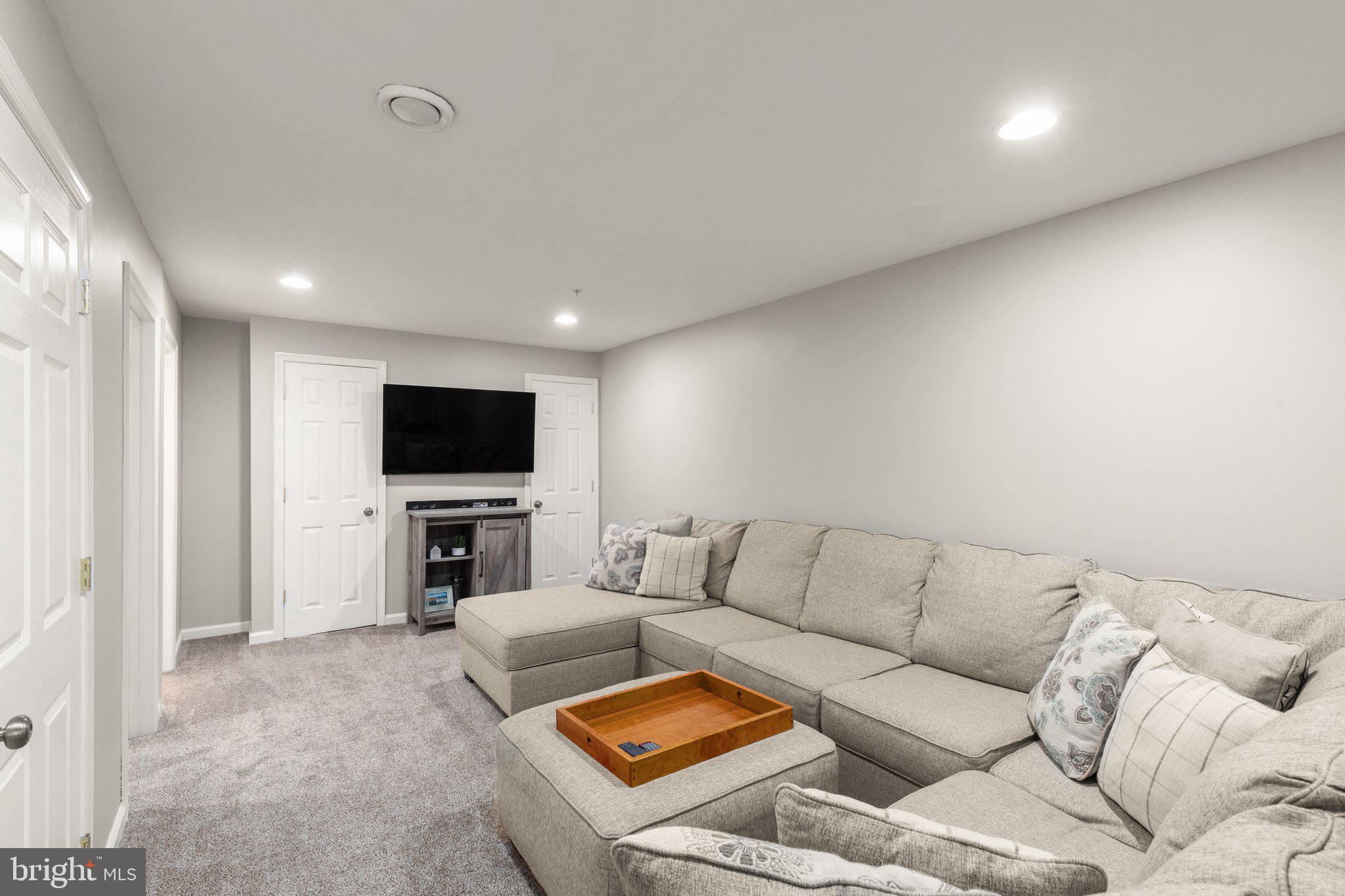 GREENBRIER HILLS - Residential