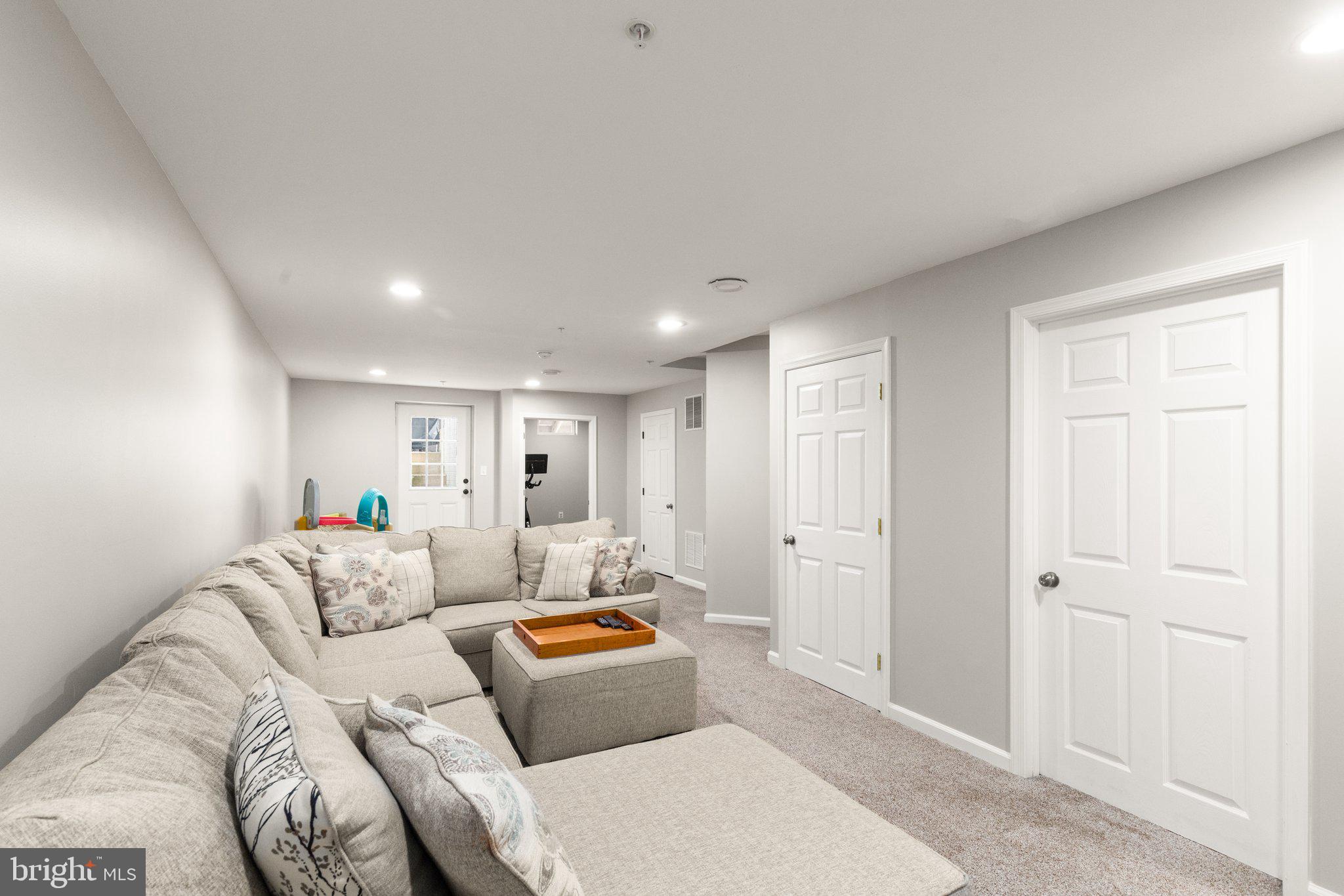 GREENBRIER HILLS - Residential