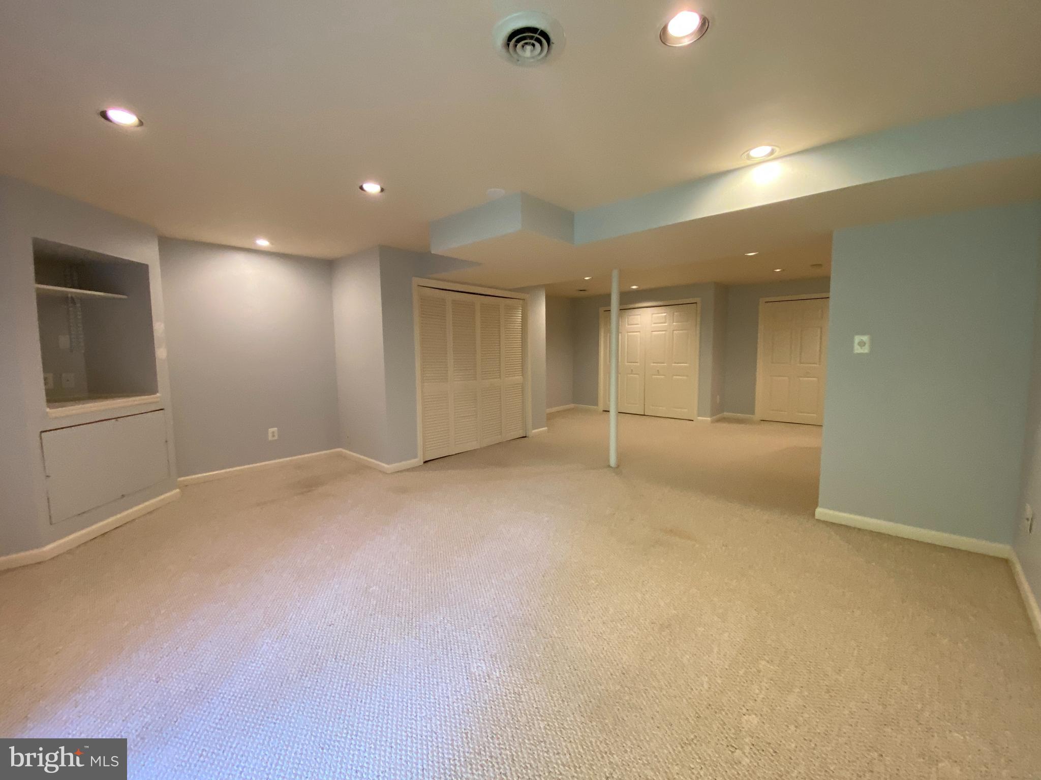 PLUM TREE VILLAGE - Residential Lease