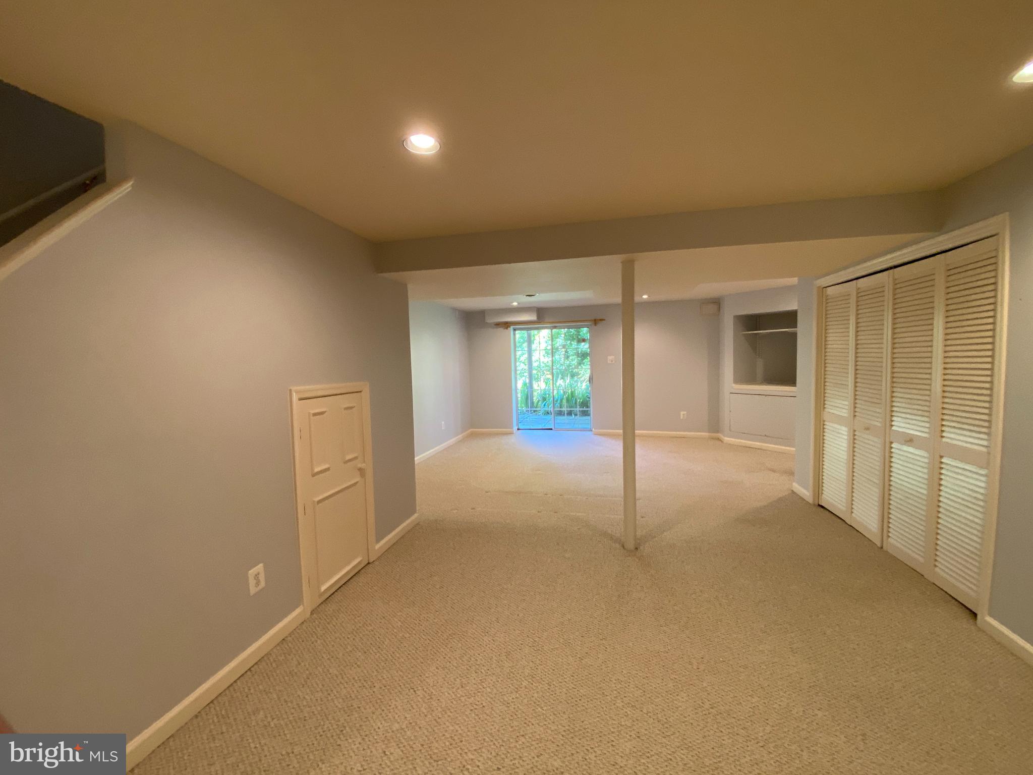 PLUM TREE VILLAGE - Residential Lease