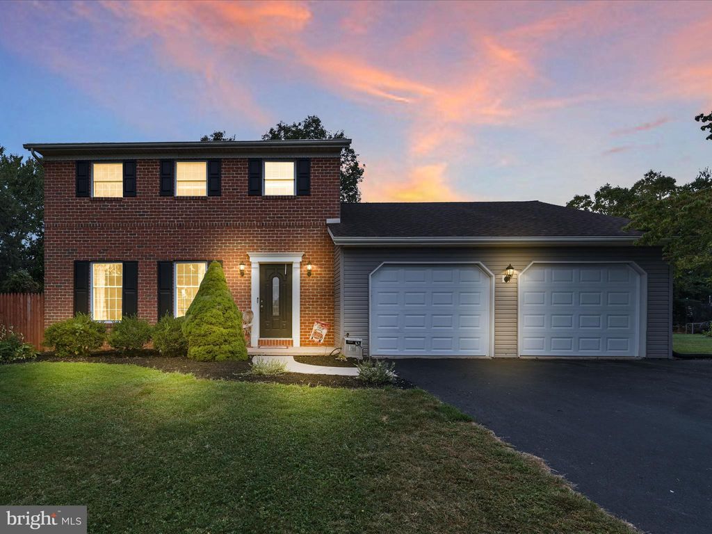 Photo of 240 Jennifer Lane, Ephrata, PA 17522 (MLS # PALA2057232)