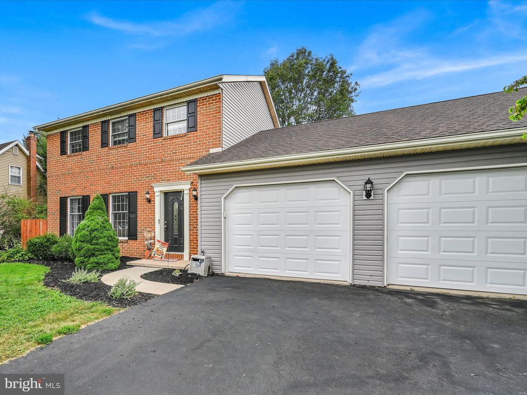 Photo of 240 Jennifer Lane, Ephrata, PA 17522 (MLS # PALA2057232)