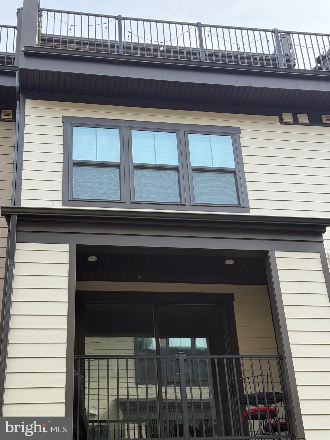 109 MARKET SQUARE NW 33
