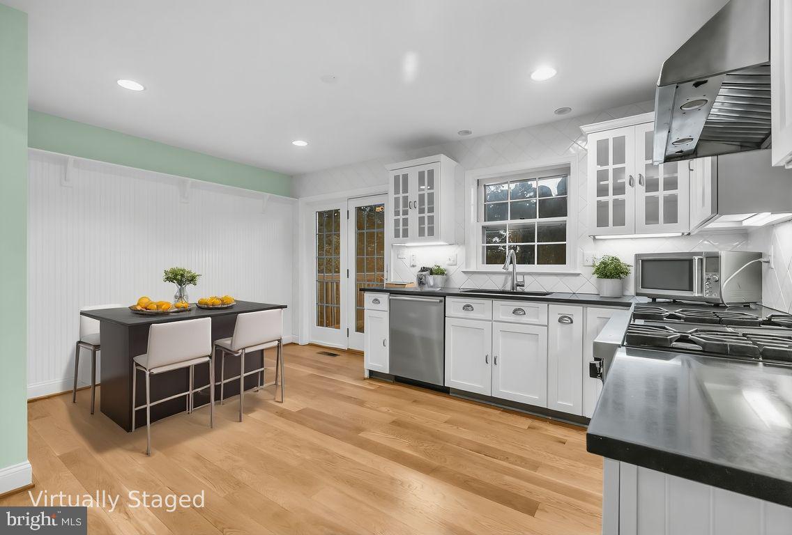 1218 KENSINGTON ROAD
