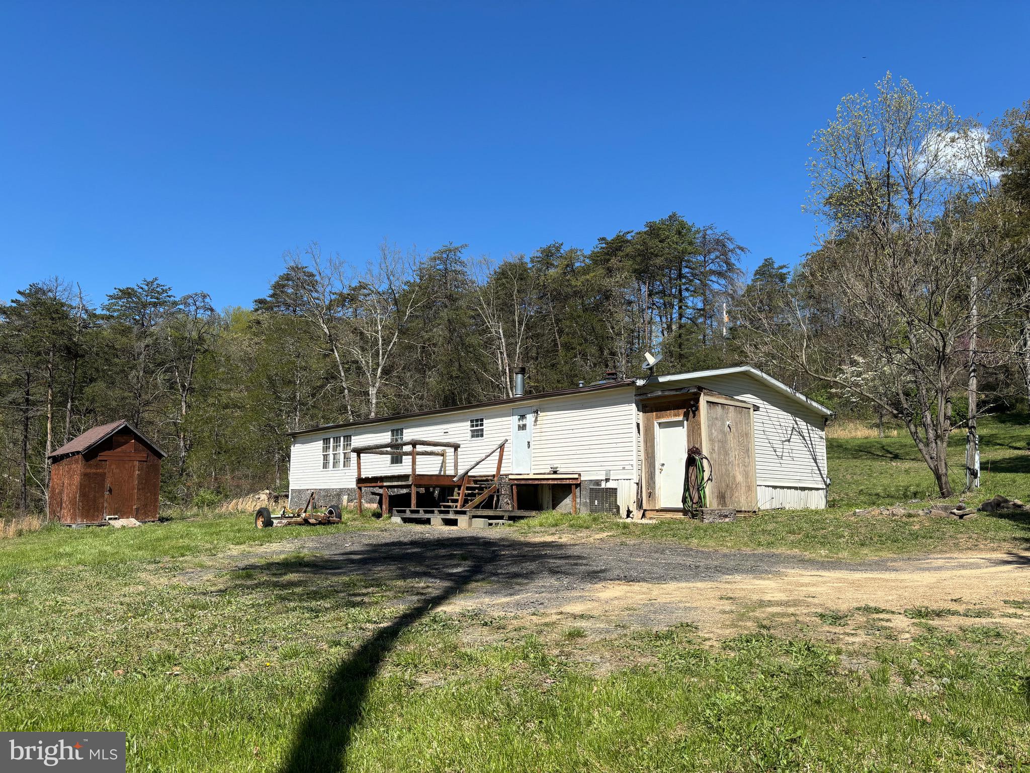 LONG ACRE ESTATES - Residential