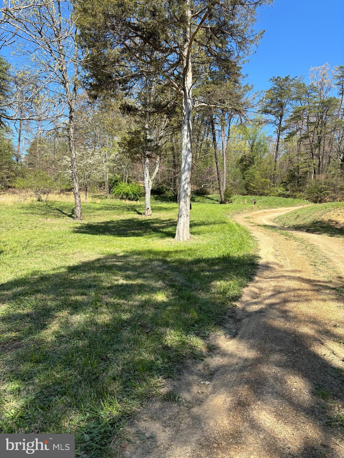 LONG ACRE ESTATES - Residential