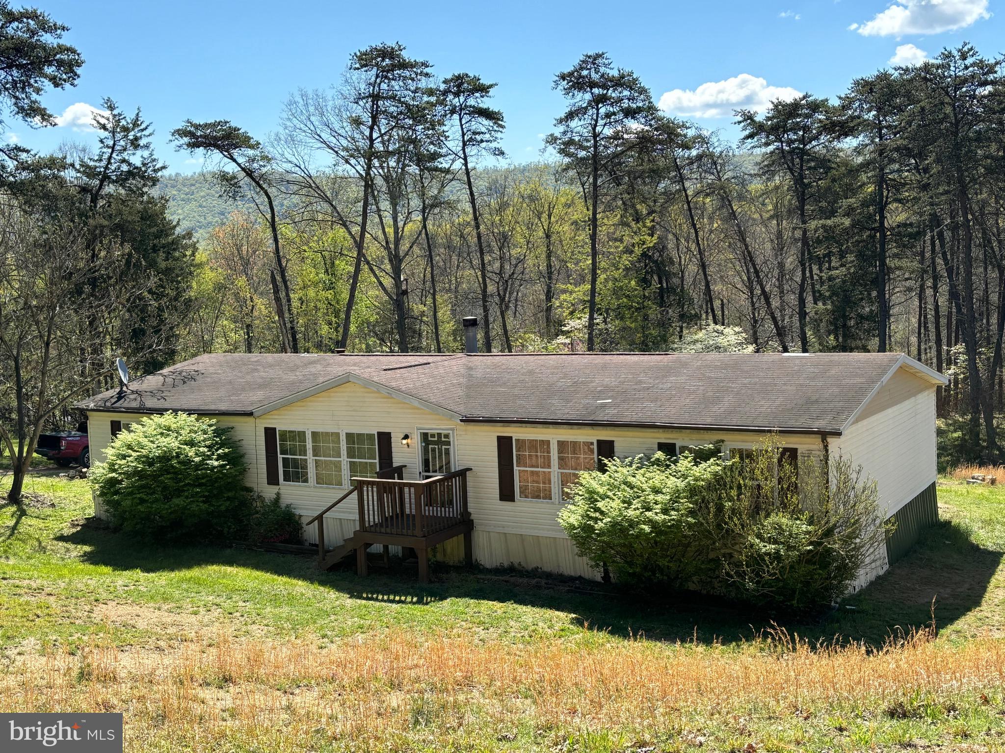 LONG ACRE ESTATES - Residential