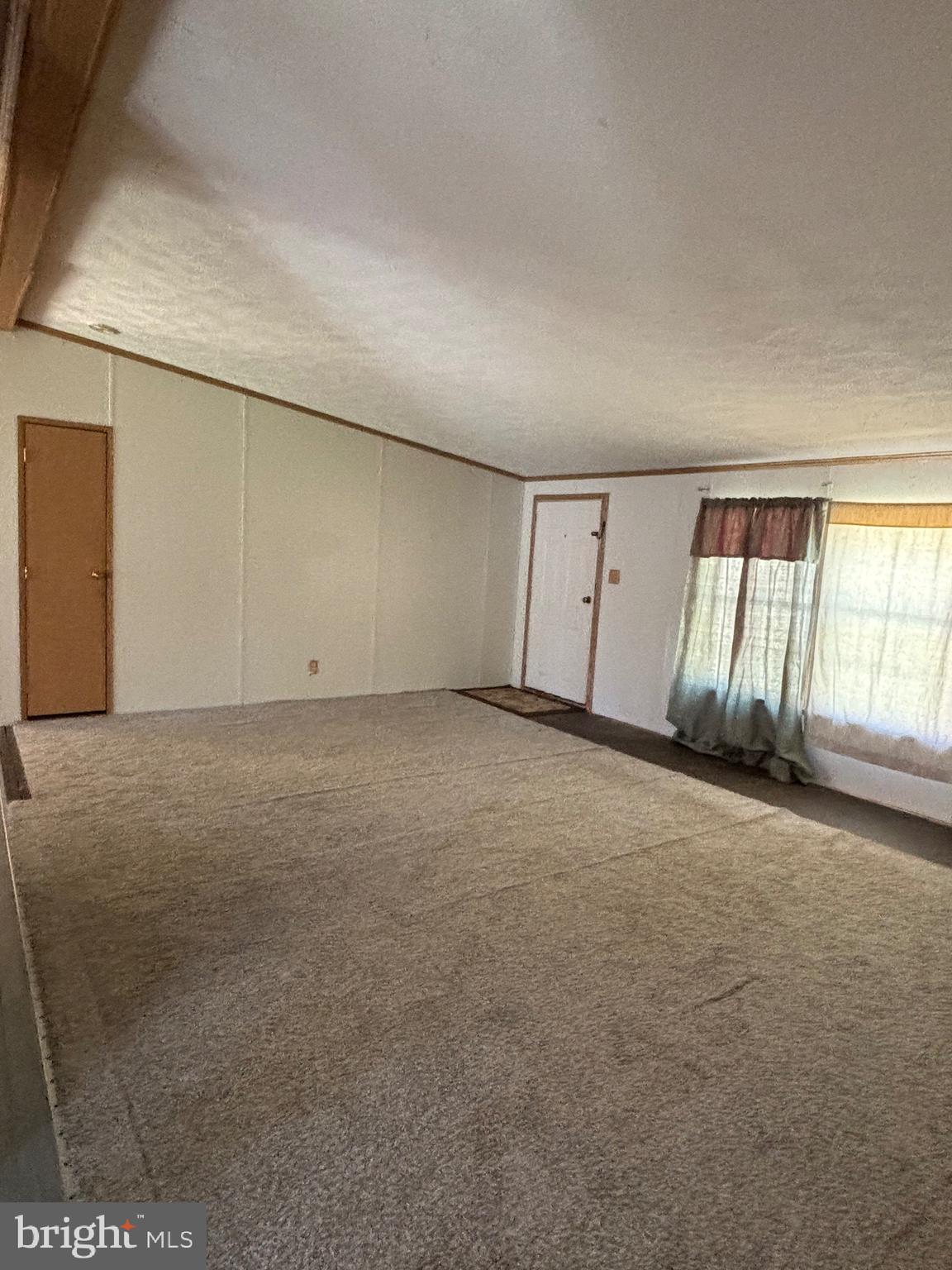 LONG ACRE ESTATES - Residential