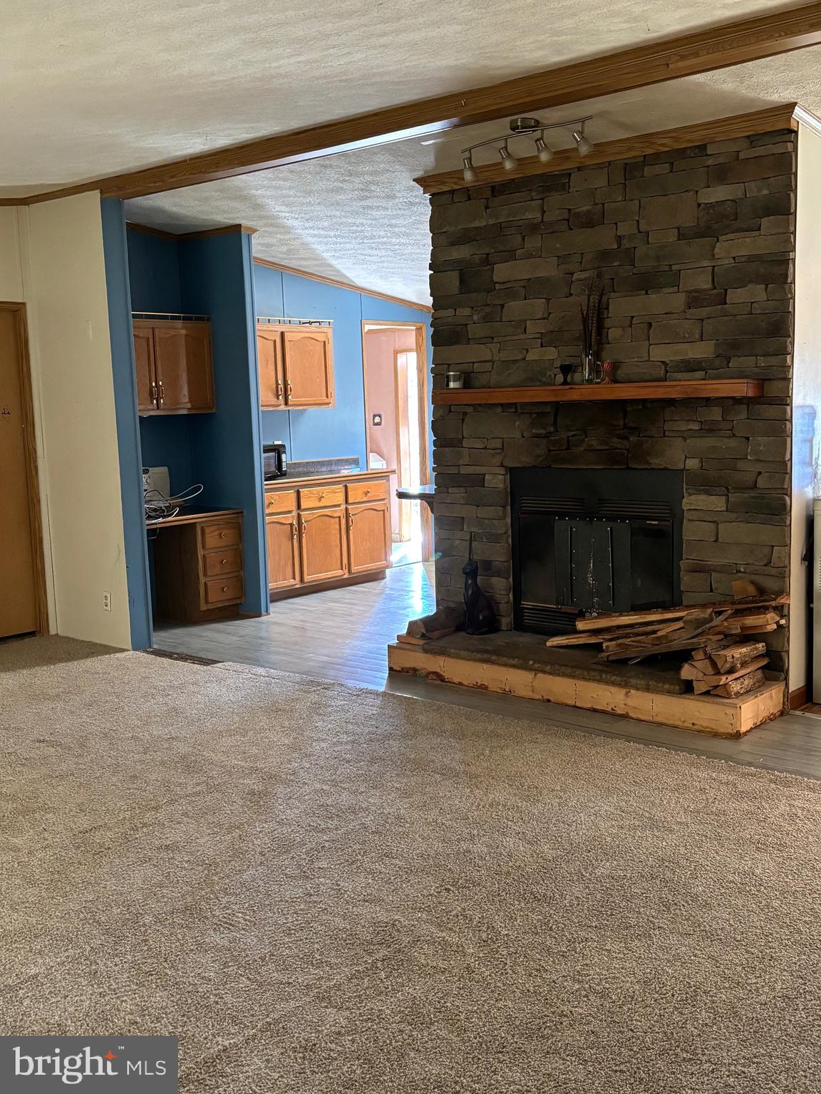 LONG ACRE ESTATES - Residential