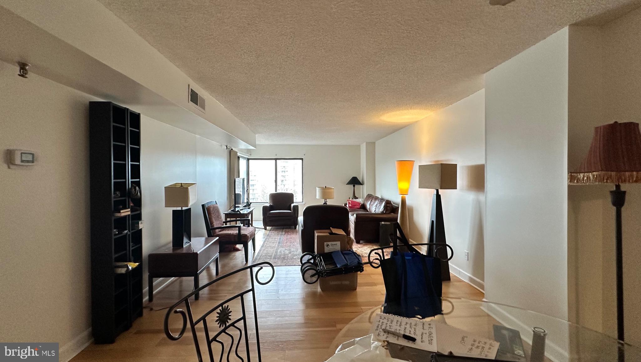 RACQUET CLUB - Residential