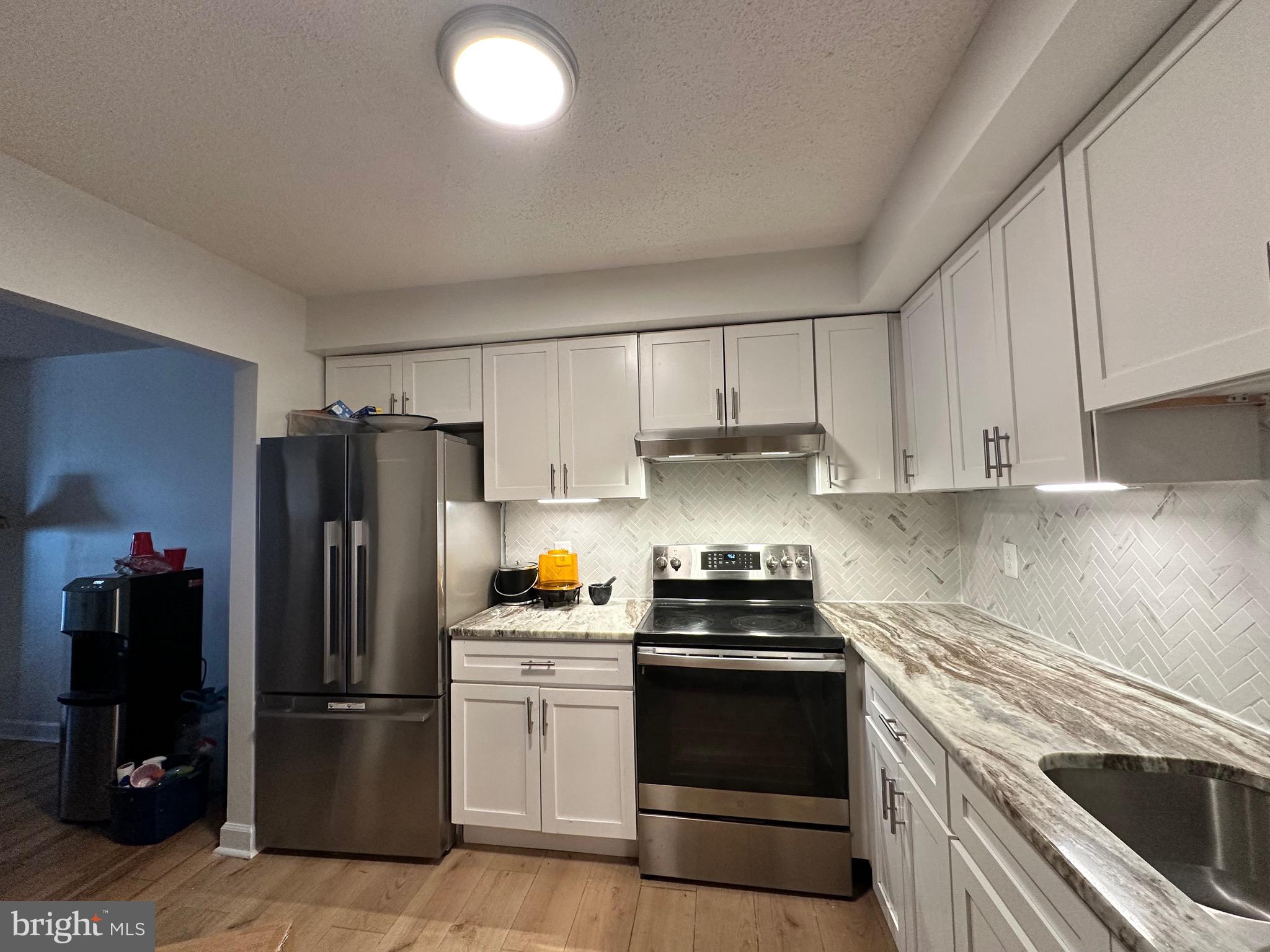 9200 EDWARDS WAY 916