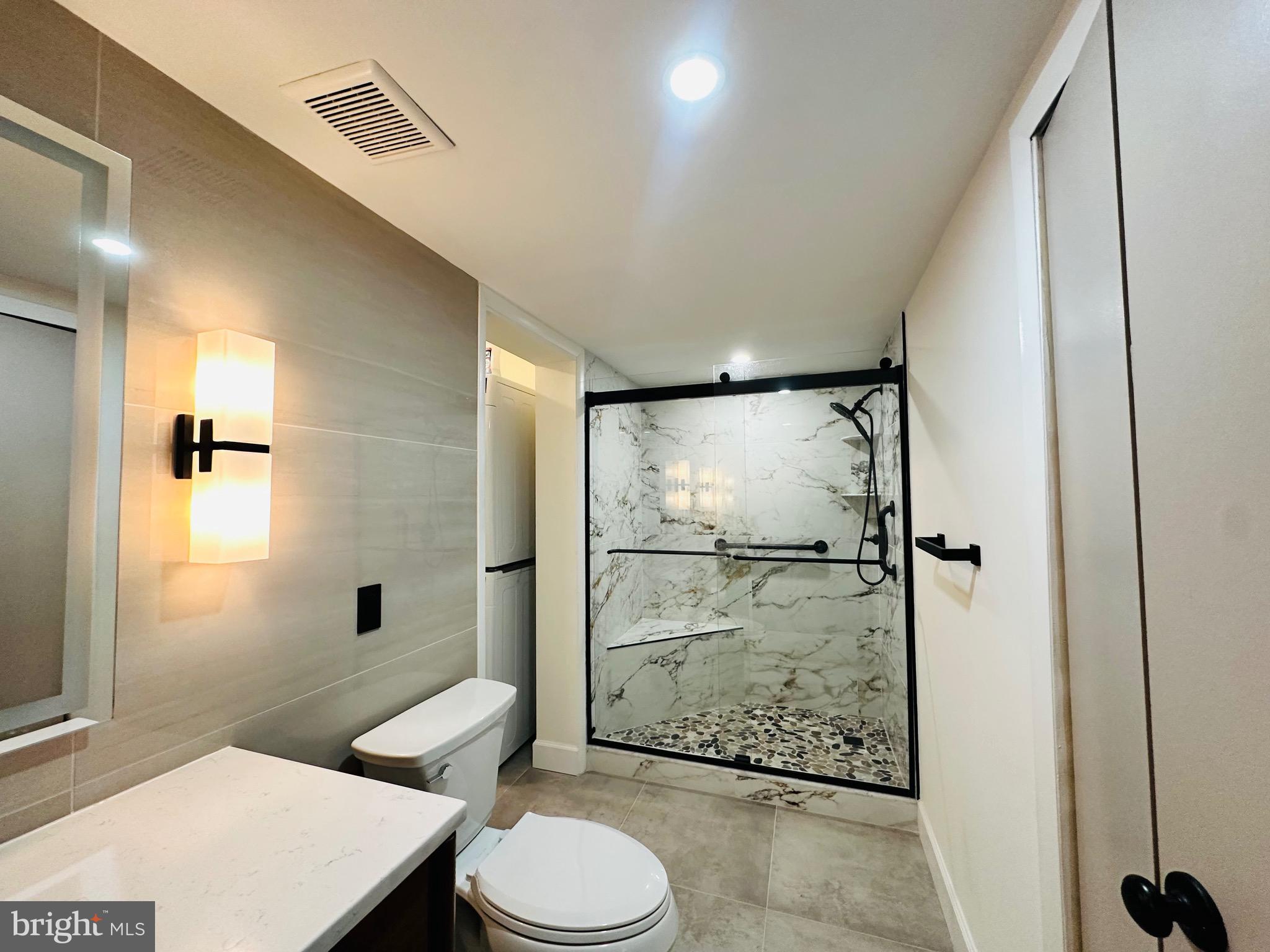 RACQUET CLUB - Residential