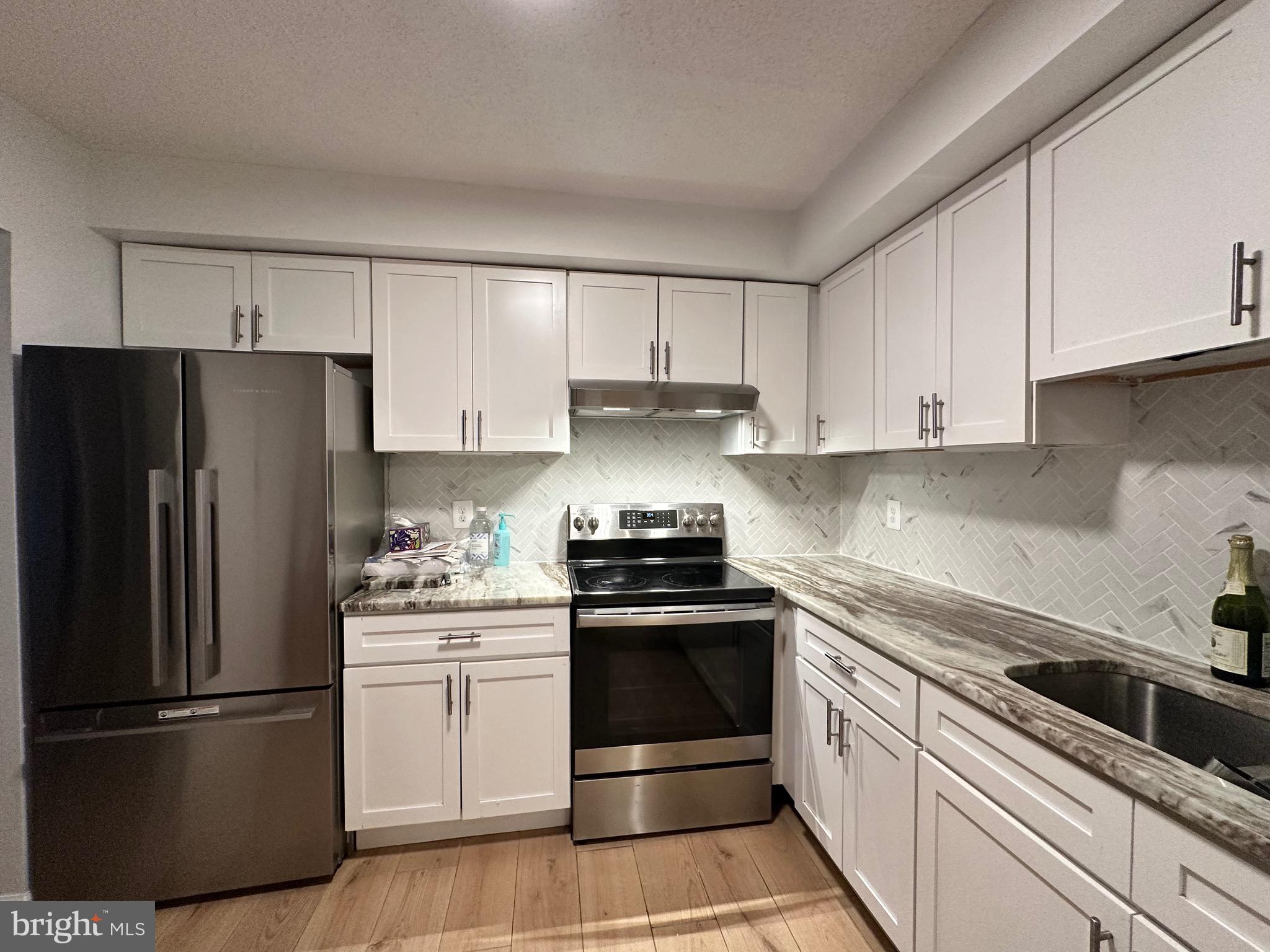 RACQUET CLUB - Residential