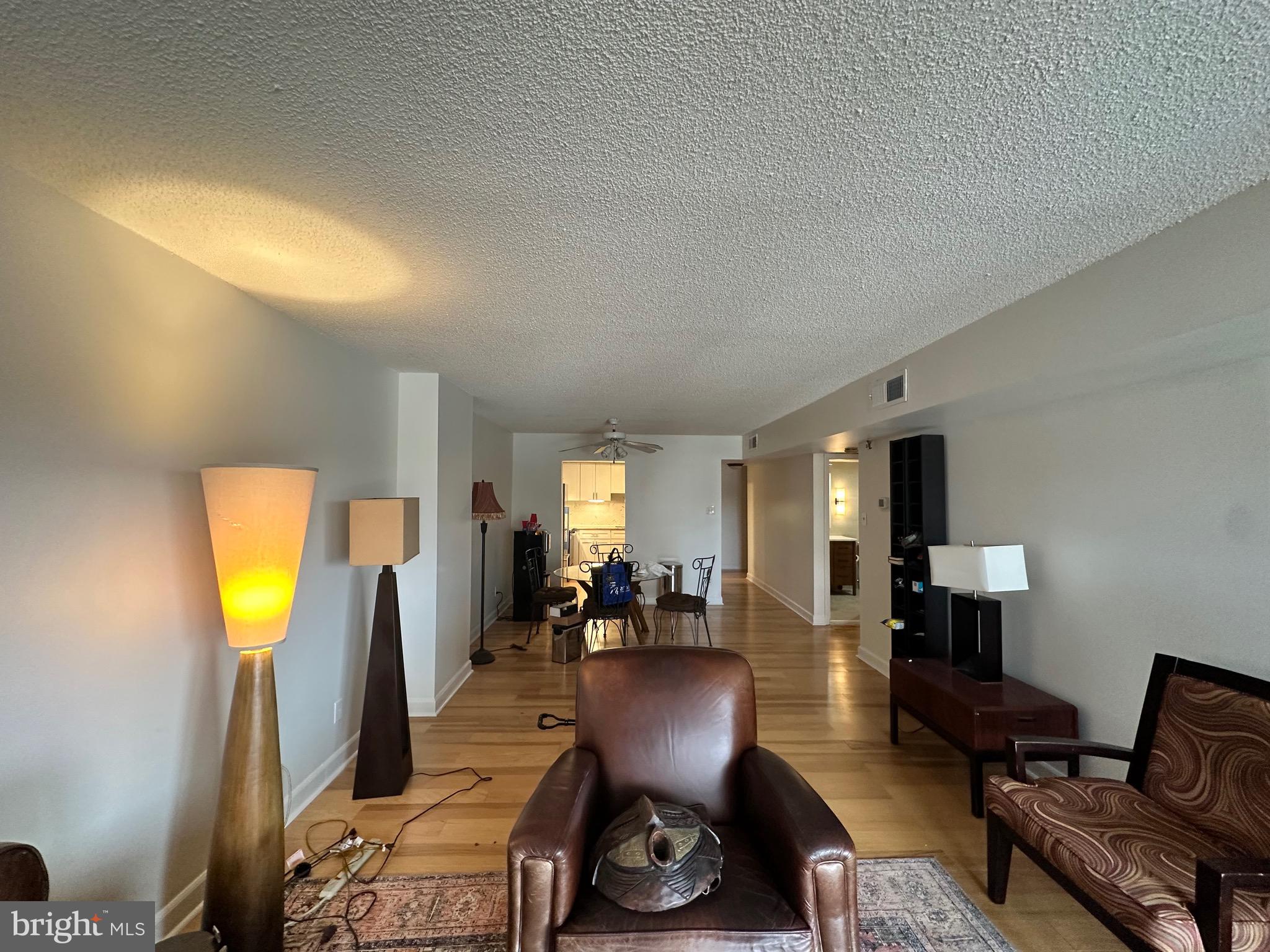 RACQUET CLUB - Residential