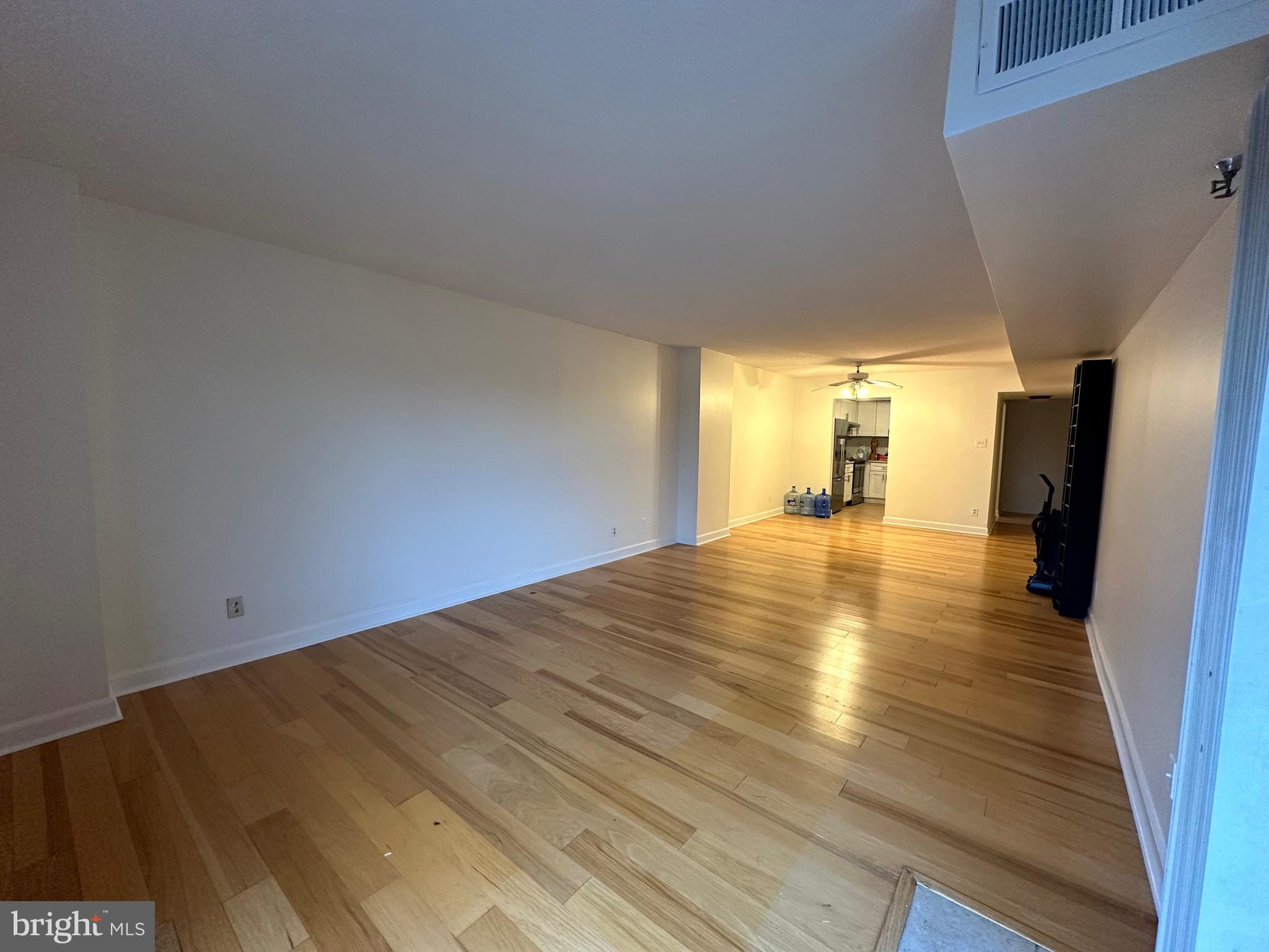 RACQUET CLUB - Residential