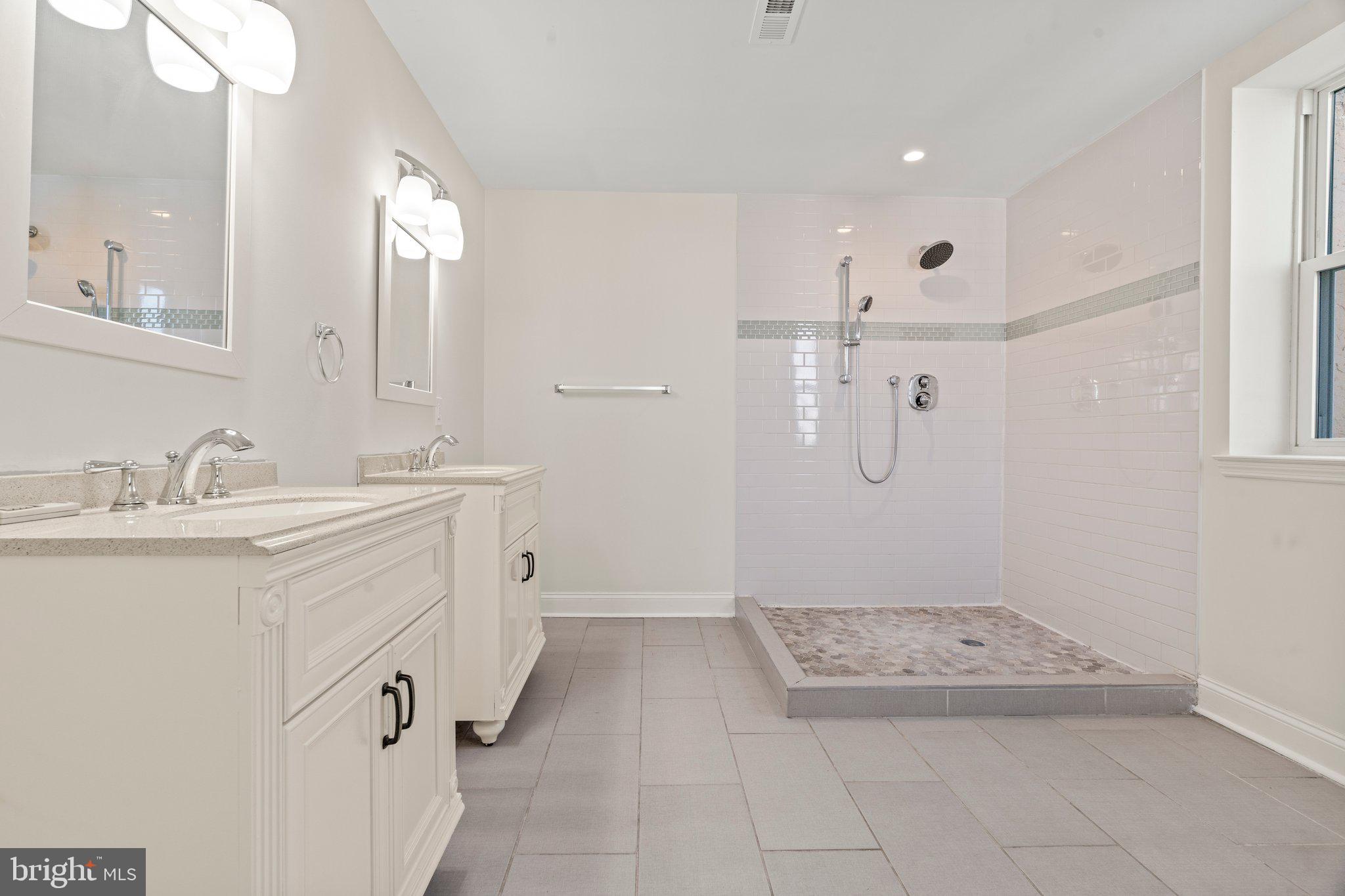 PHILADELPHIA - Residential