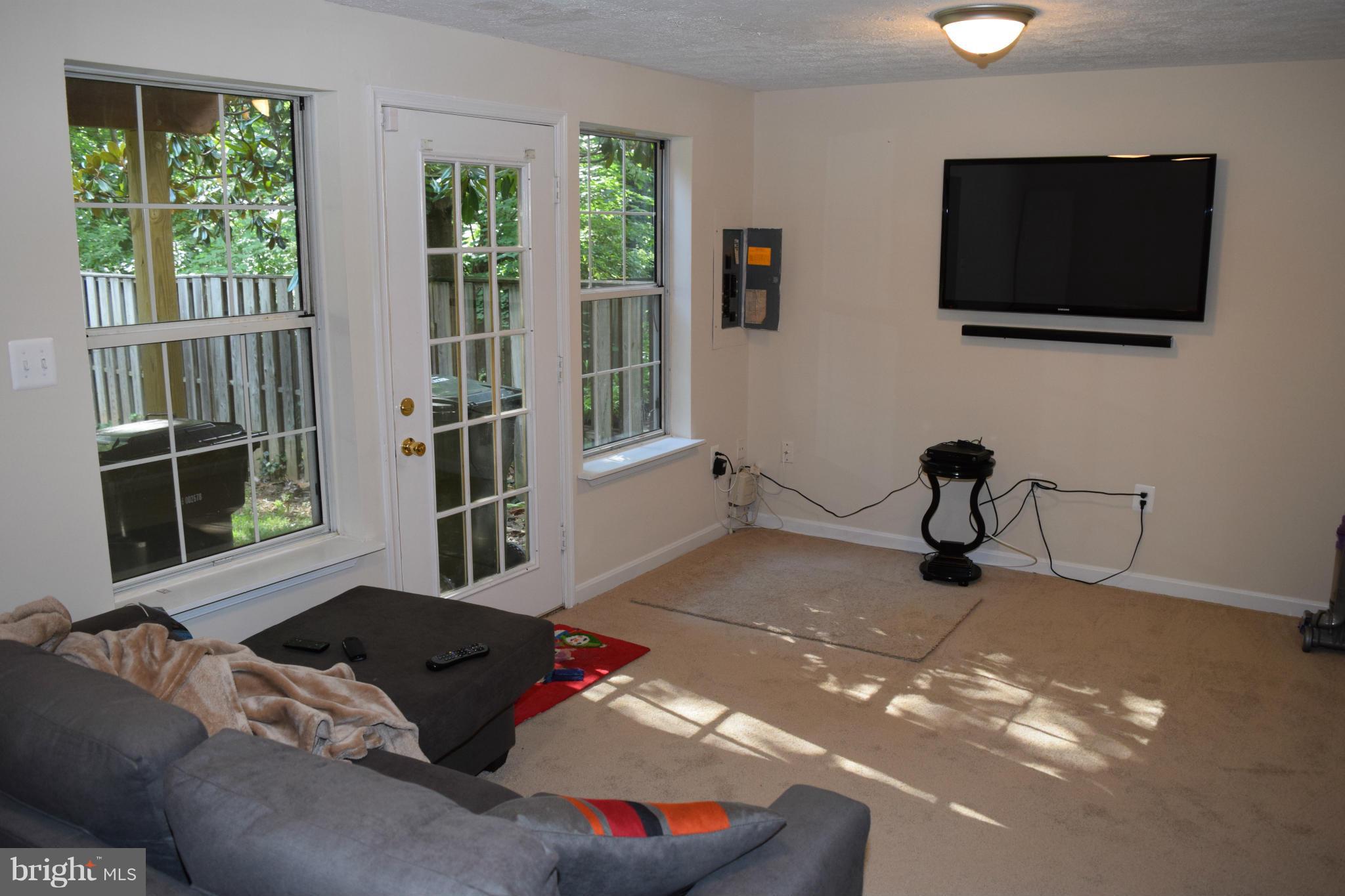 MONTCLAIR/SOUTHL - Residential Lease