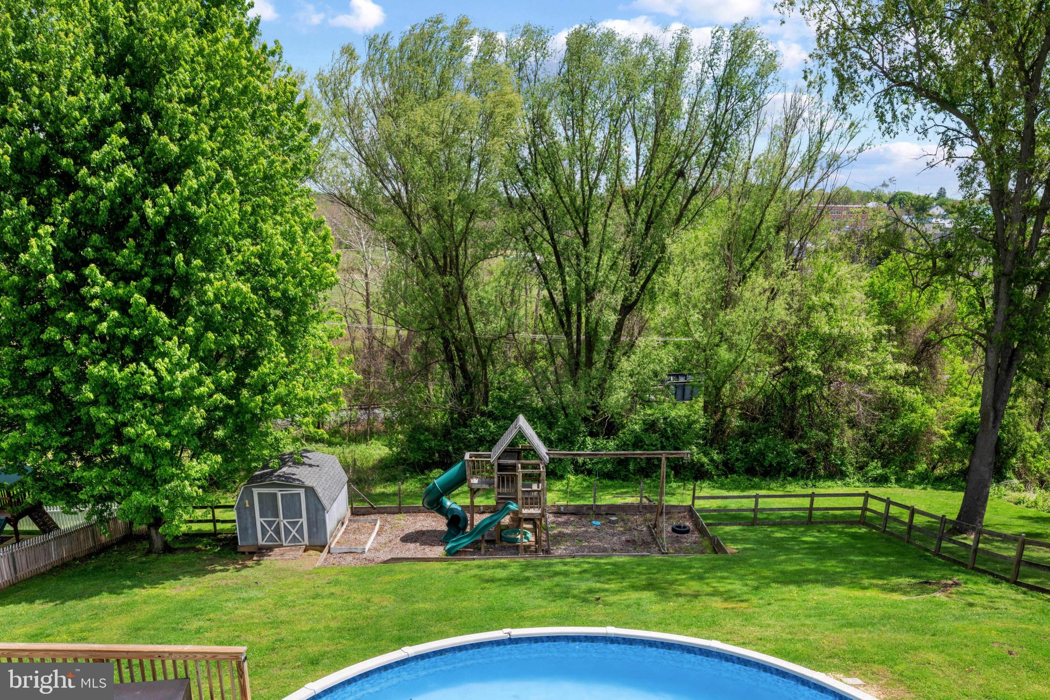 ATLEE RIDGE - Residential