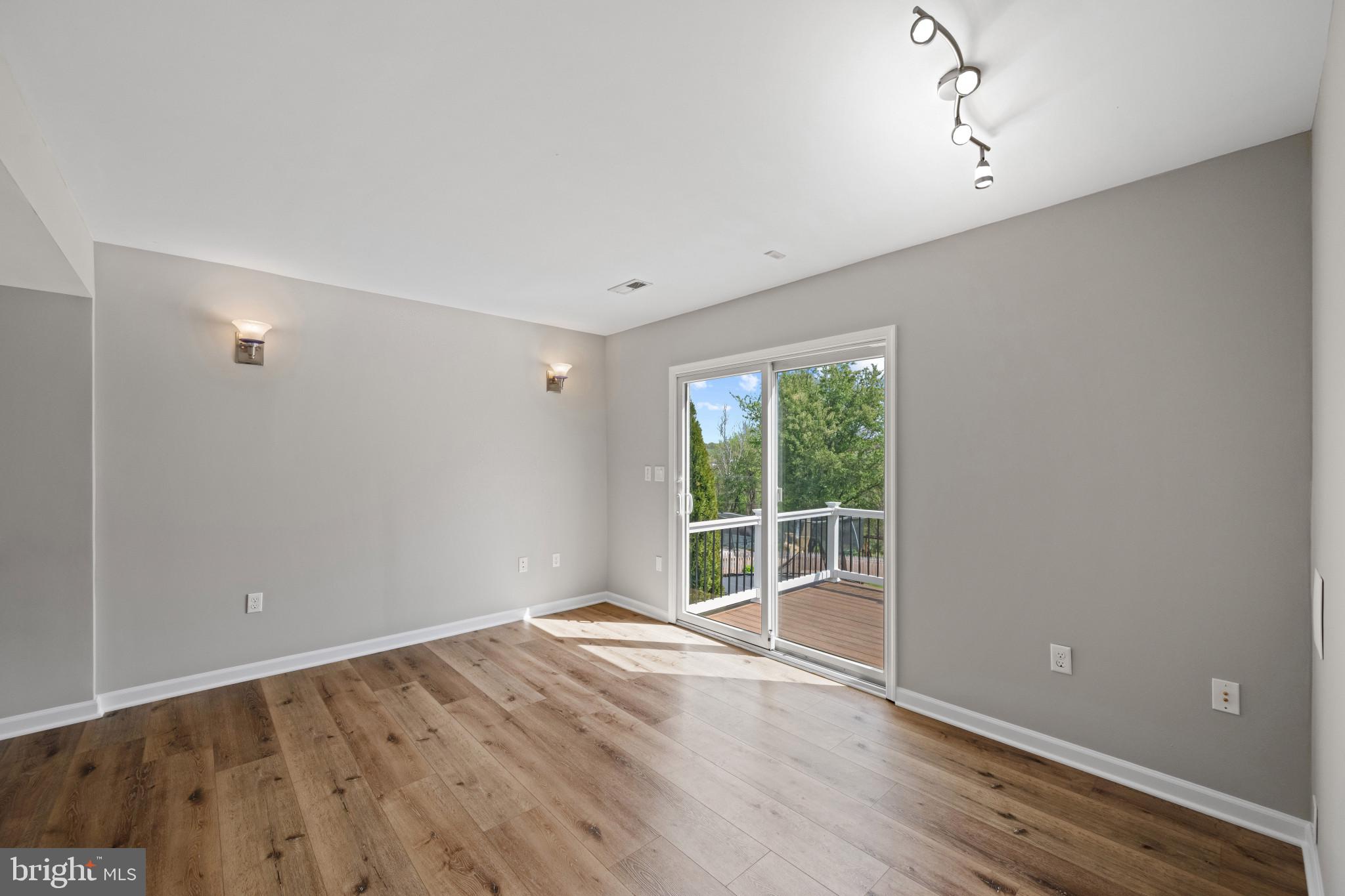 ATLEE RIDGE - Residential