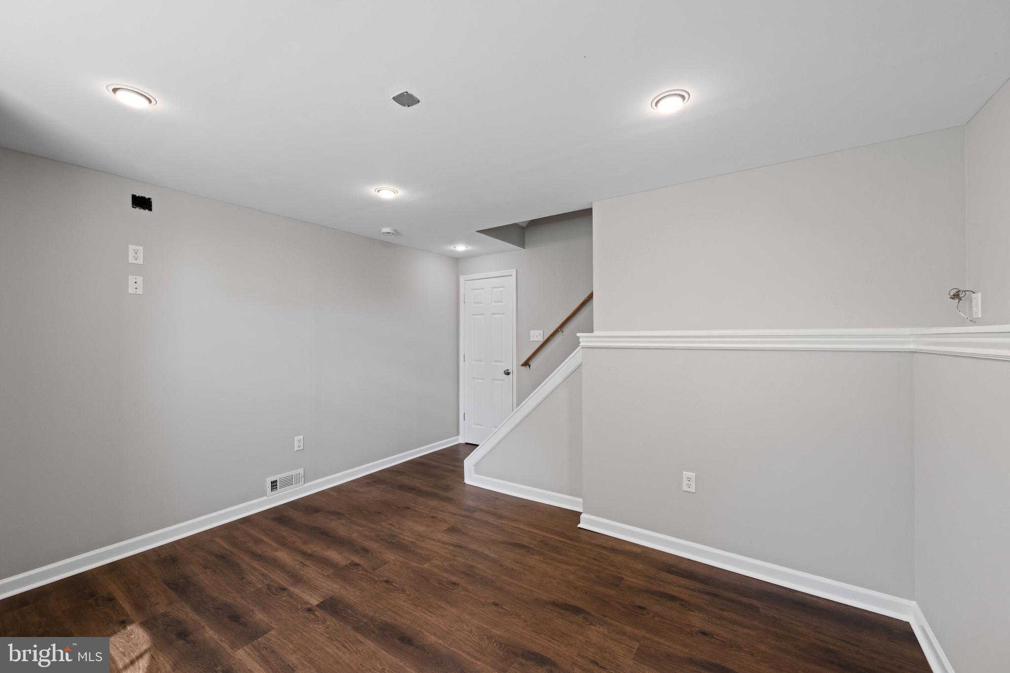 ATLEE RIDGE - Residential