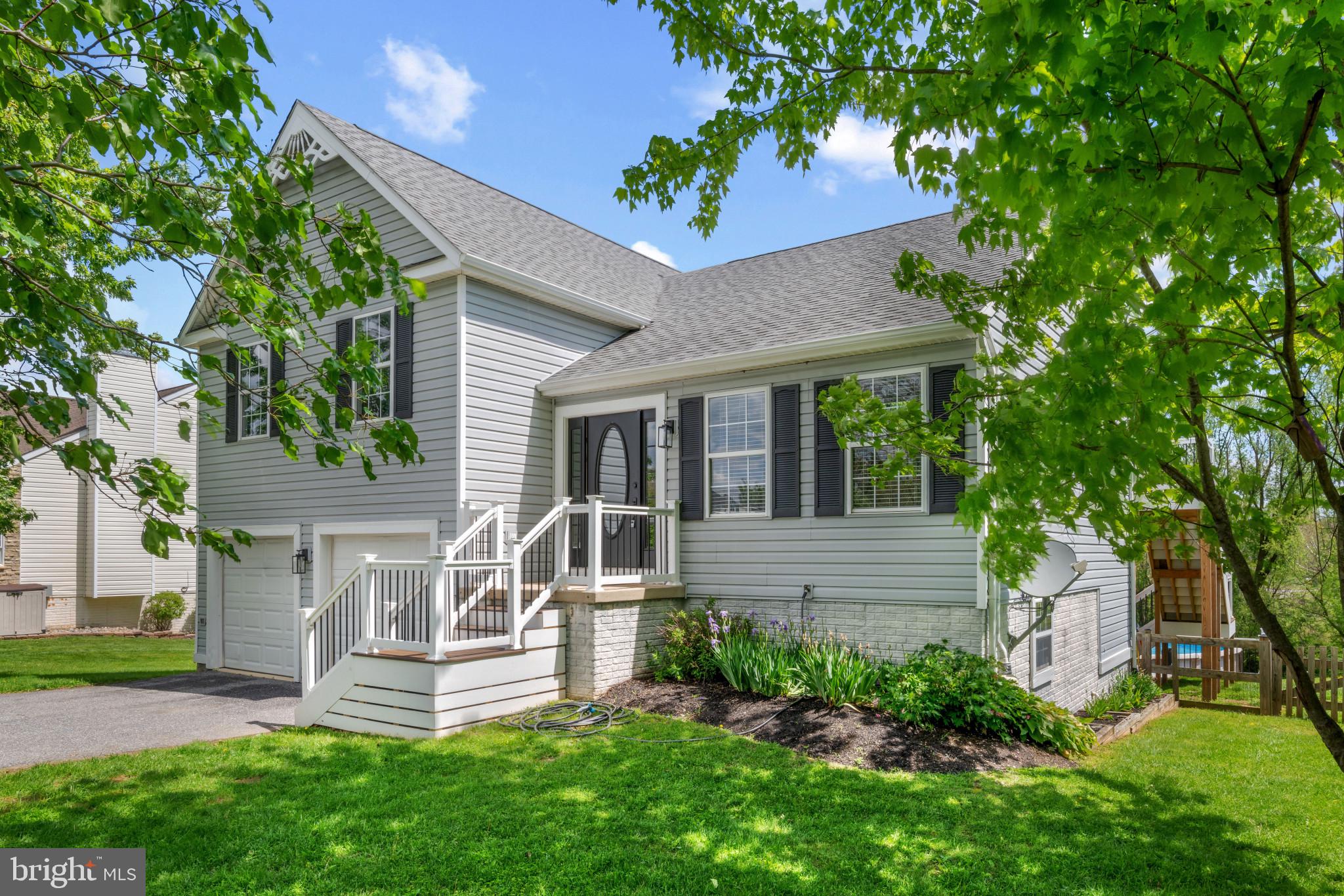 ATLEE RIDGE - Residential