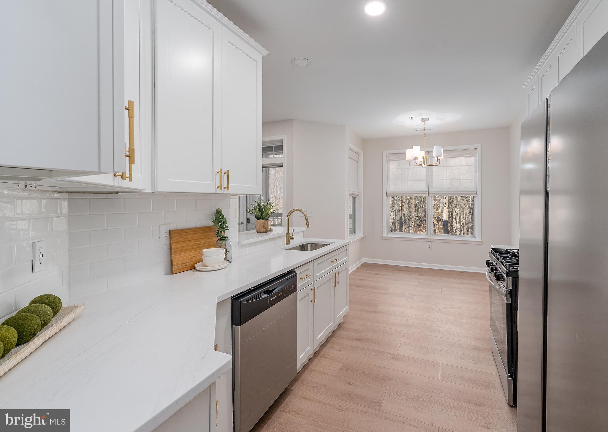 1302 SCOTTSDALE DRIVE G