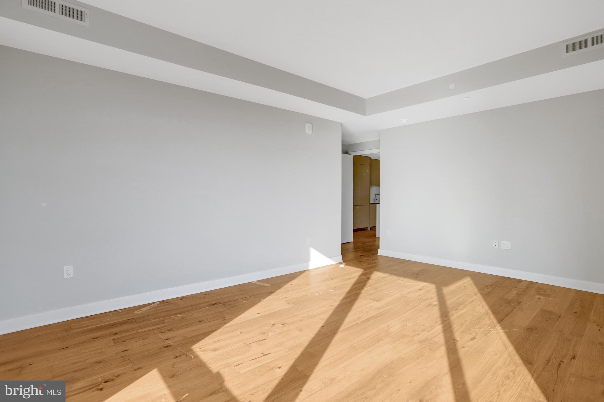 ROSSLYN - Residential