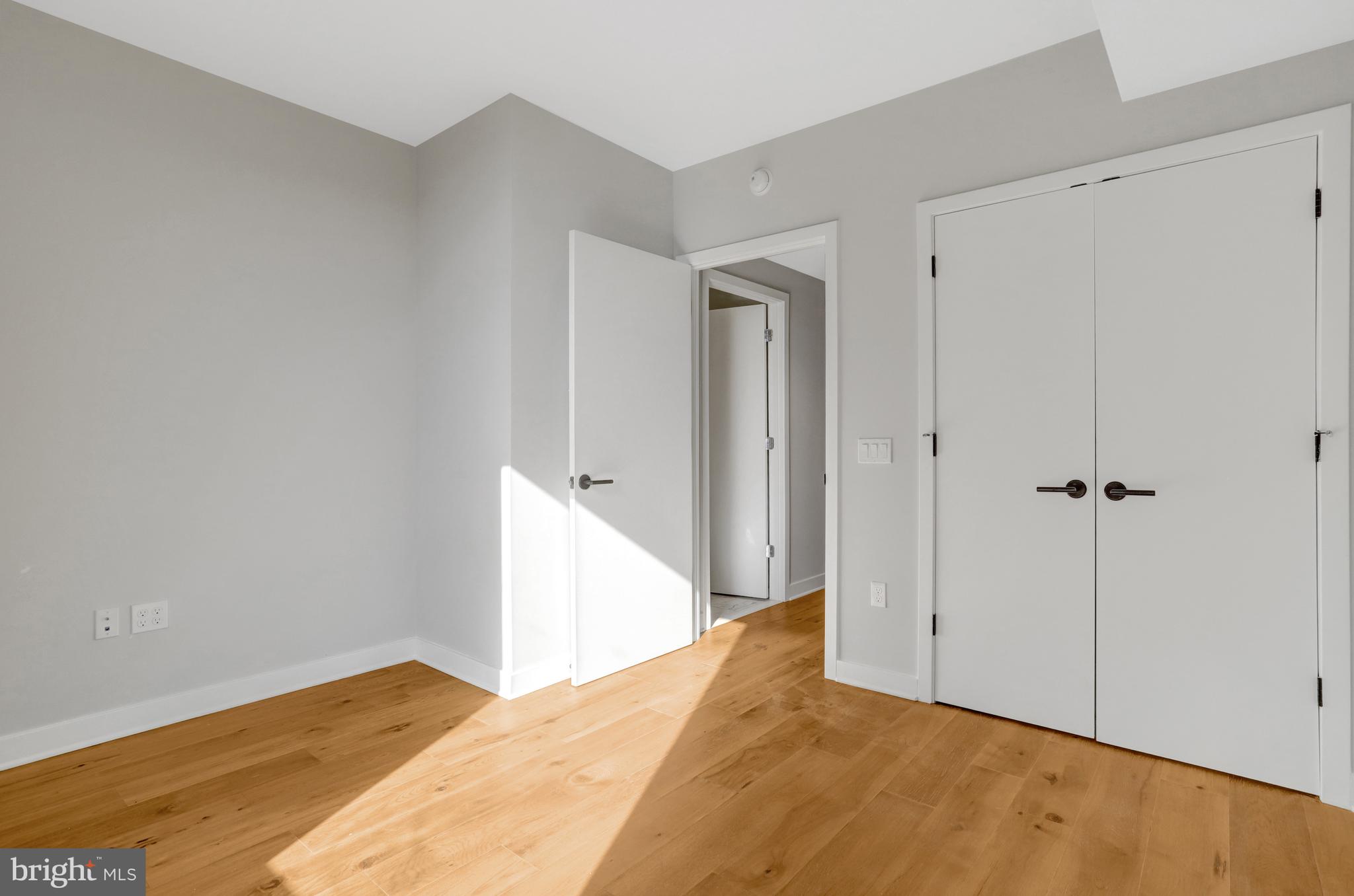 ROSSLYN - Residential