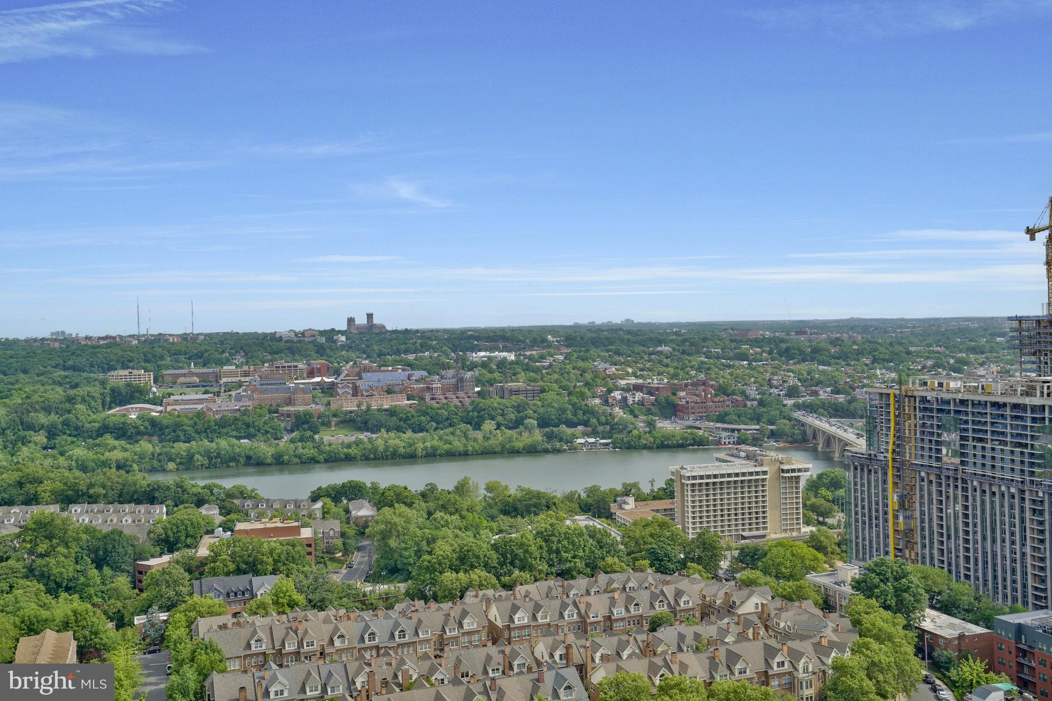 ROSSLYN - Residential