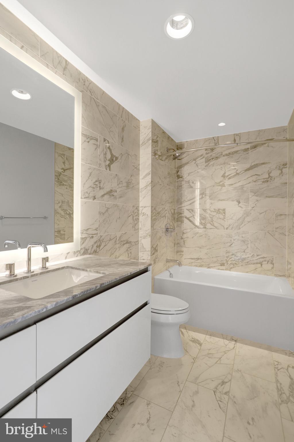 ROSSLYN - Residential